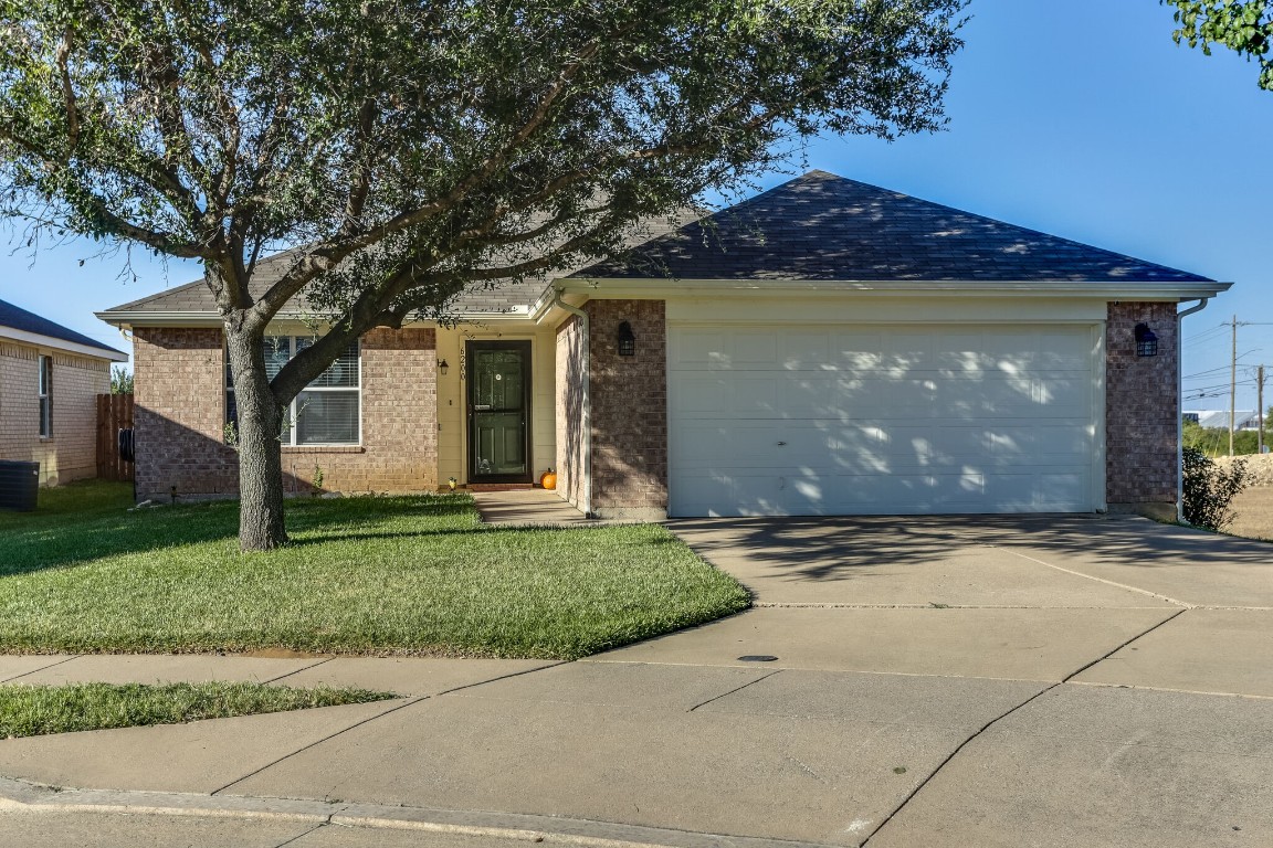 6200 Winnebago Court Fort Worth TX 76179