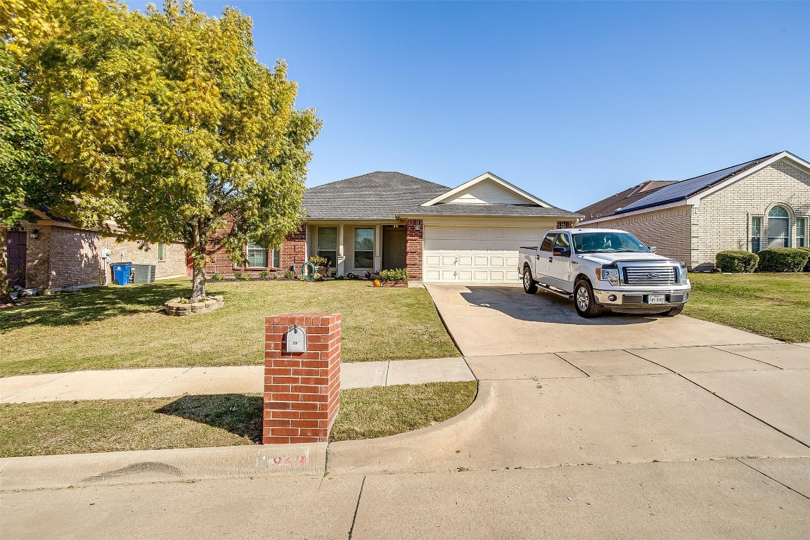 820 Joshua Drive Burleson TX 76028