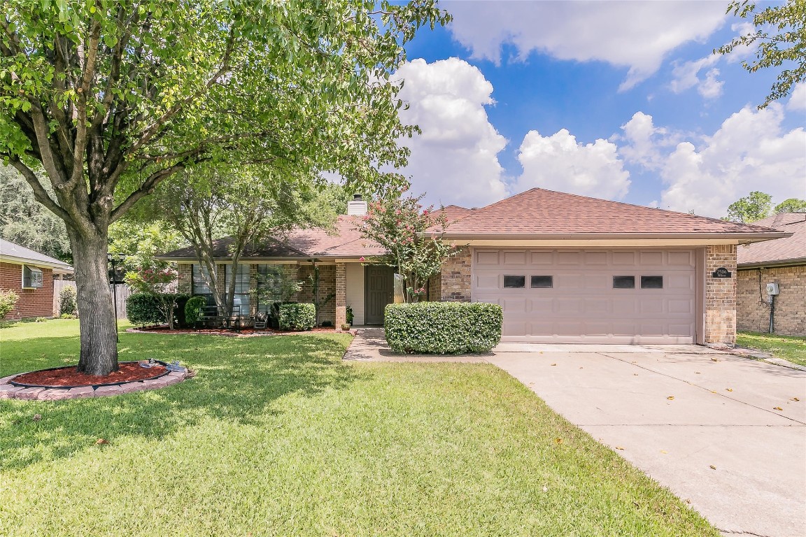 2506 Mckensie Lane Grand Prairie TX 75052