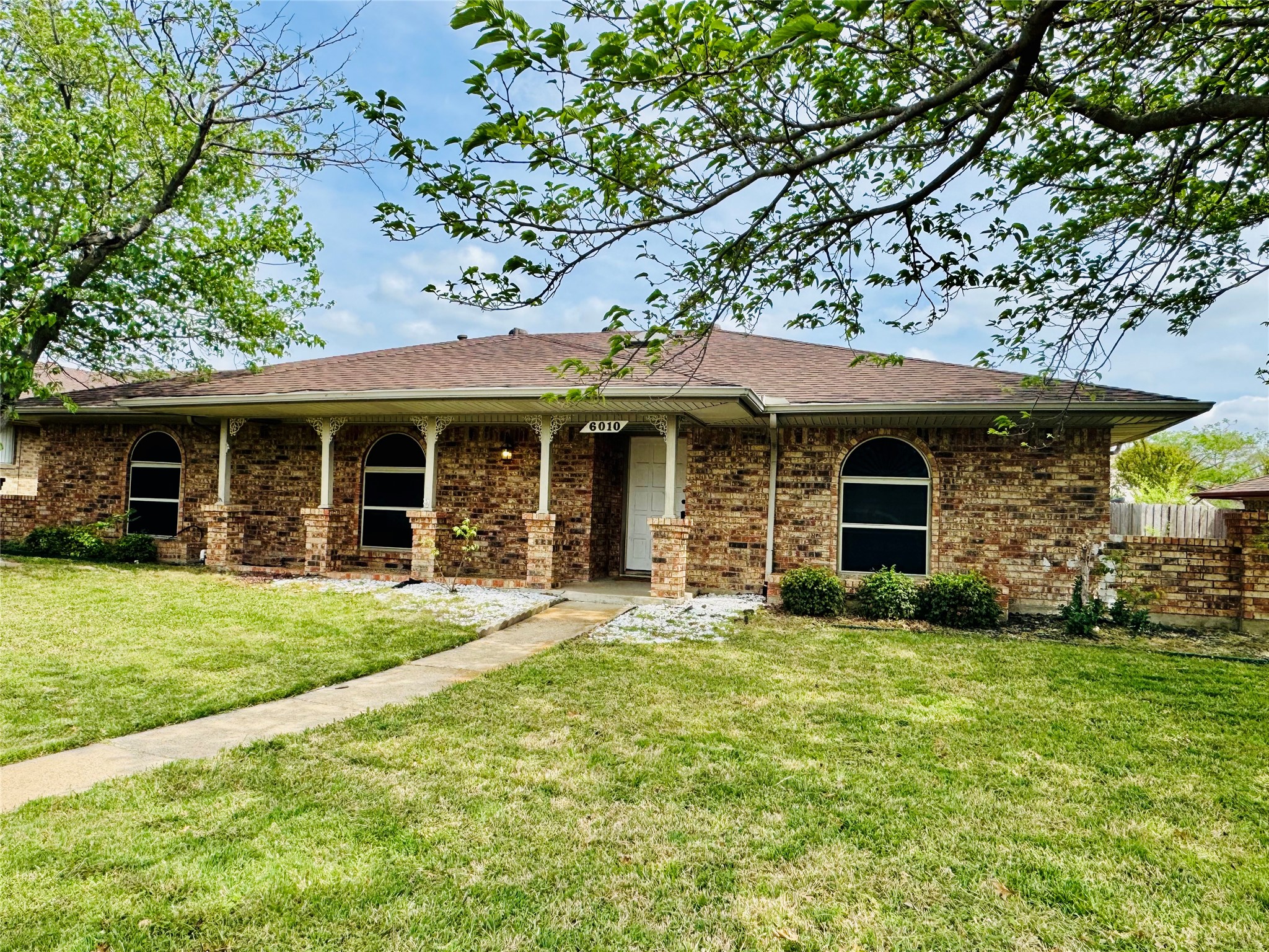 6010 Fawn Valley Lane Rowlett TX 75089