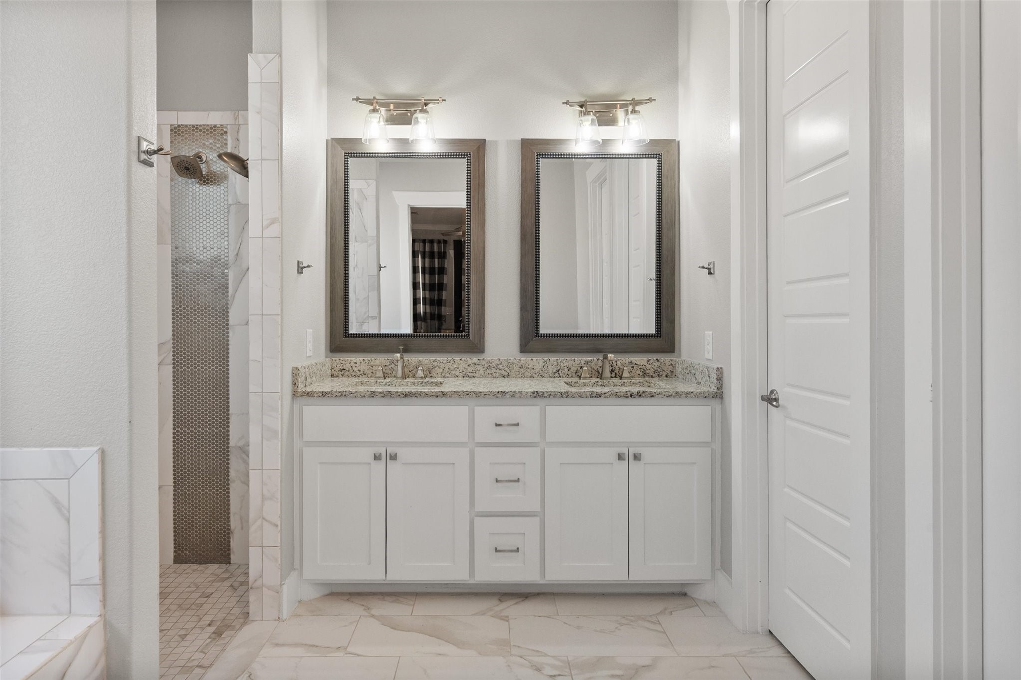 209 W Dallas Street Mansfield TX 76063