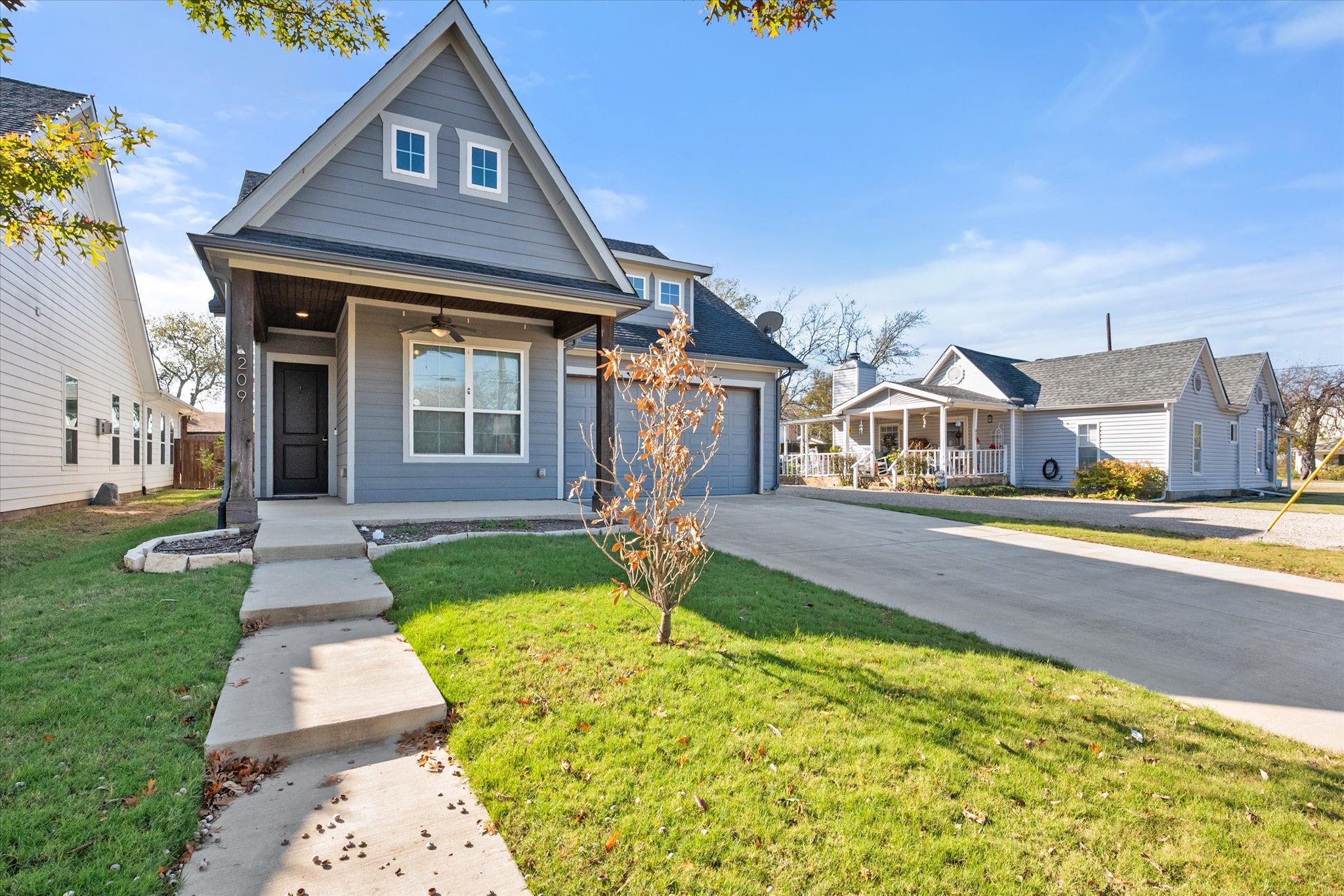 209 W Dallas Street Mansfield TX 76063