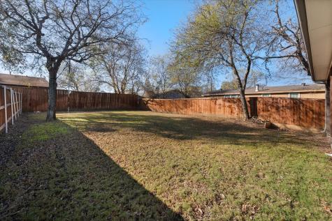 209 W Dallas Street Mansfield TX 76063