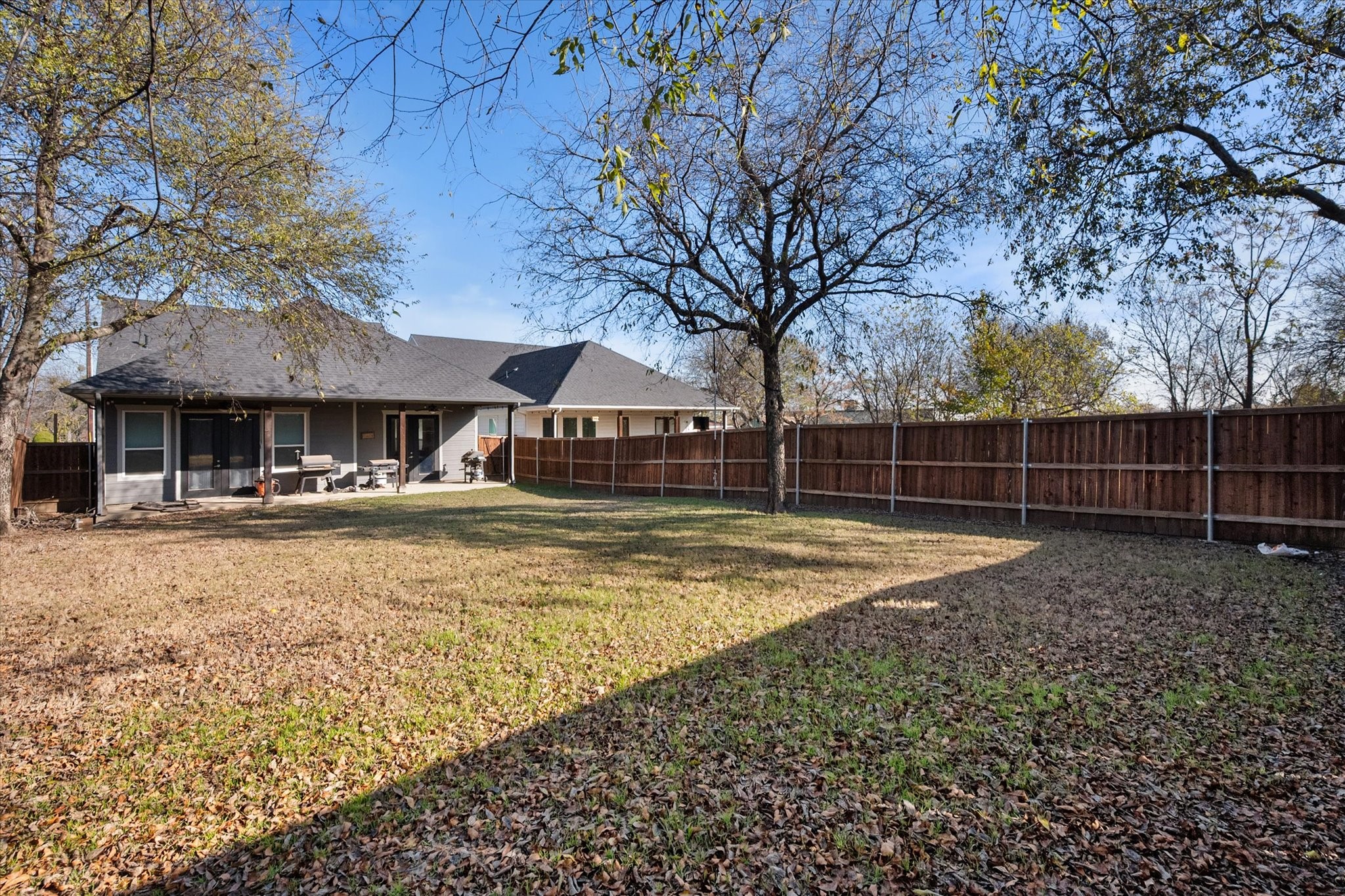 209 W Dallas Street Mansfield TX 76063