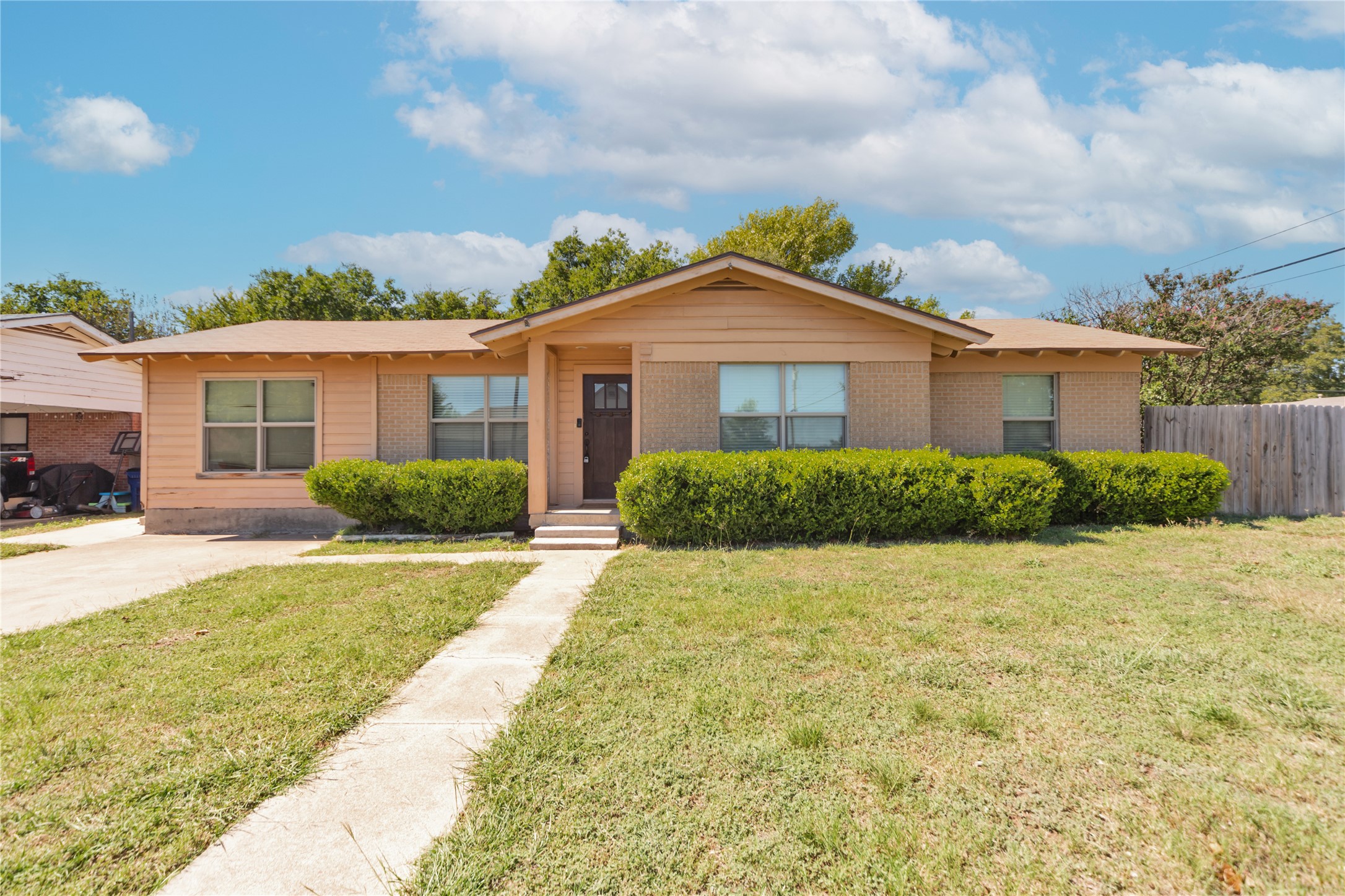 1000 S Stratton Street Decatur TX 76234