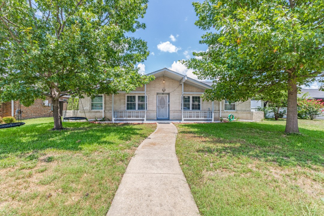 4101 Hillsdale Lane Garland TX 75042