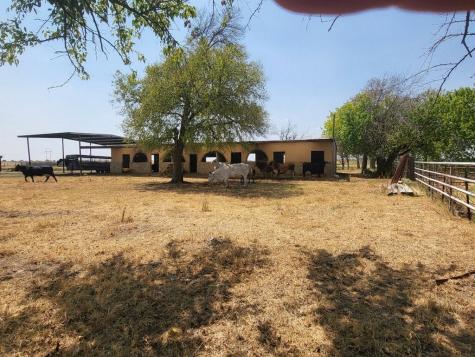 2532 S Highway 171 Cleburne TX 76031