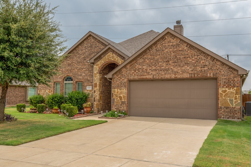 2181 Liriope Lane Waxahachie TX 75165