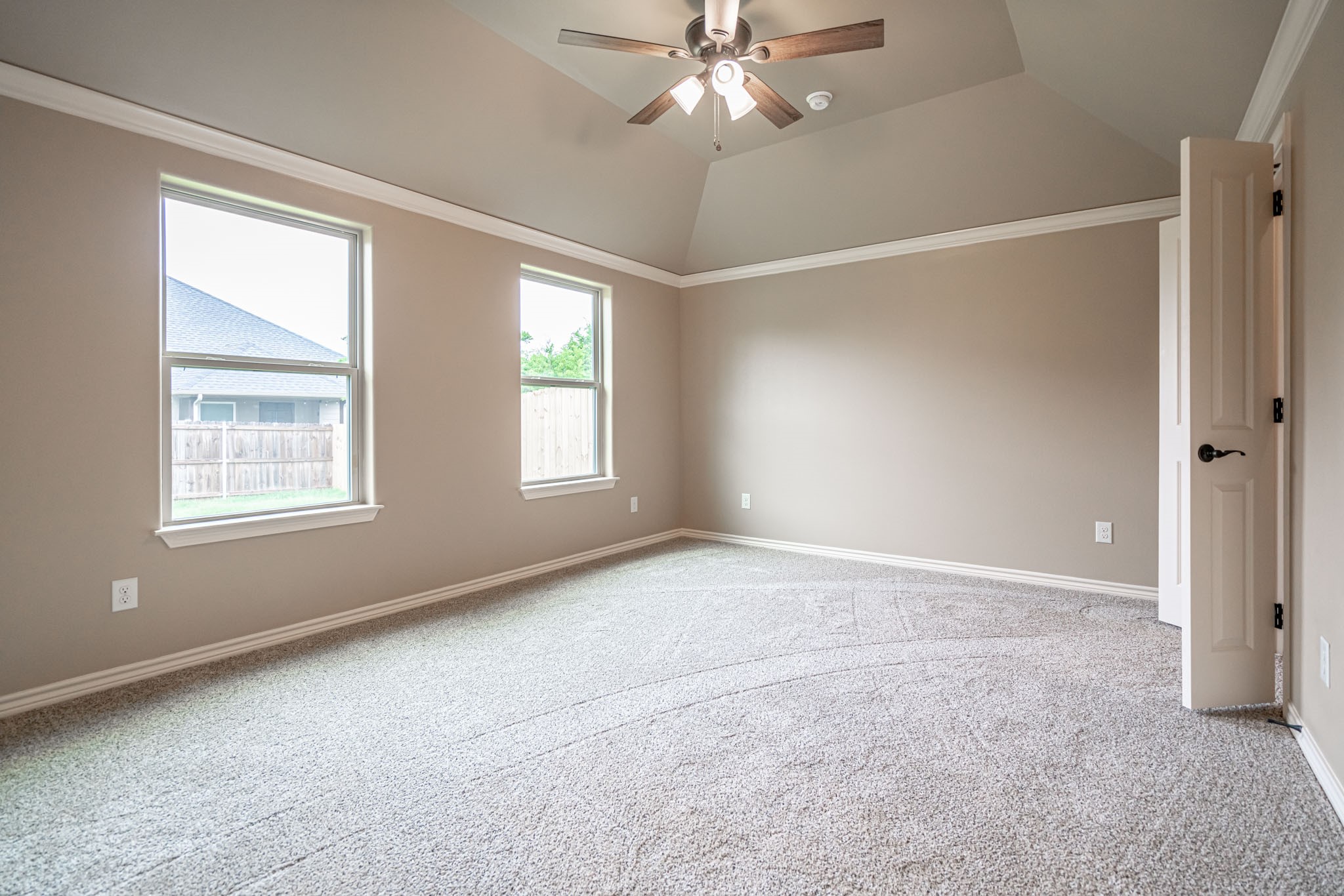 2600 Creek Drive Granbury TX 76048