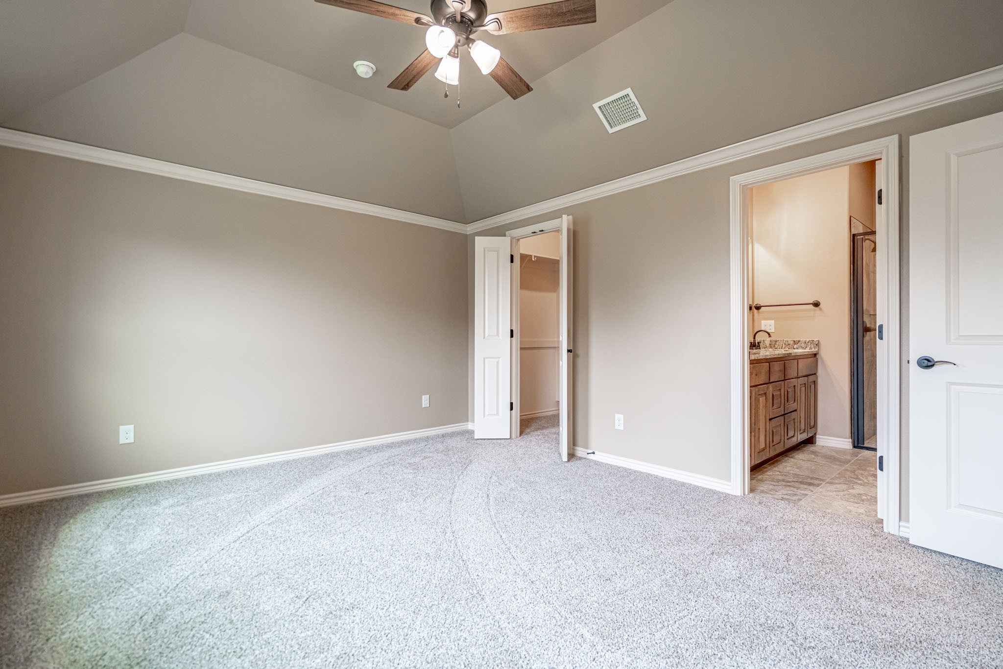 2600 Creek Drive Granbury TX 76048