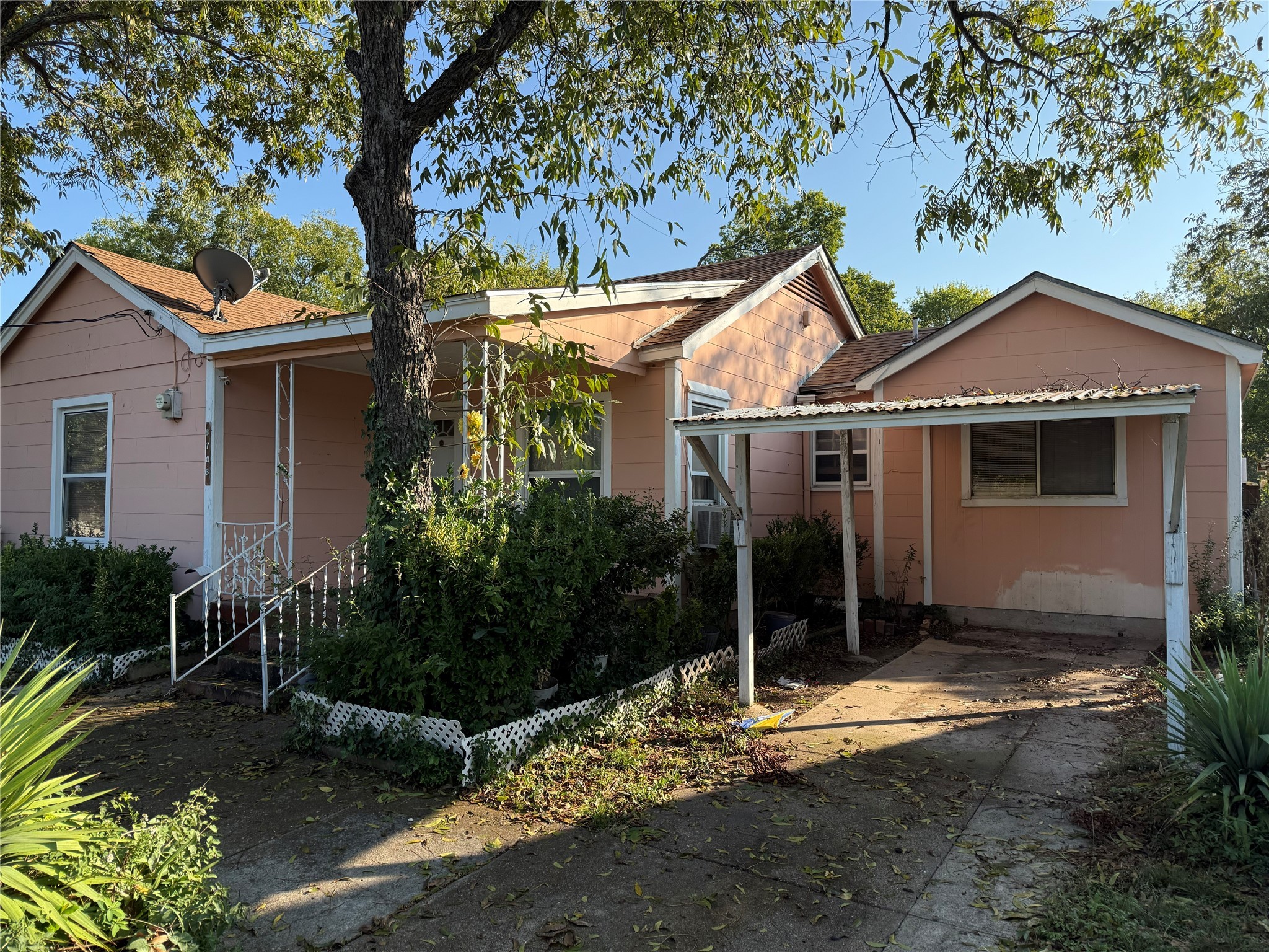 6706 Lovett Avenue Dallas TX 75227