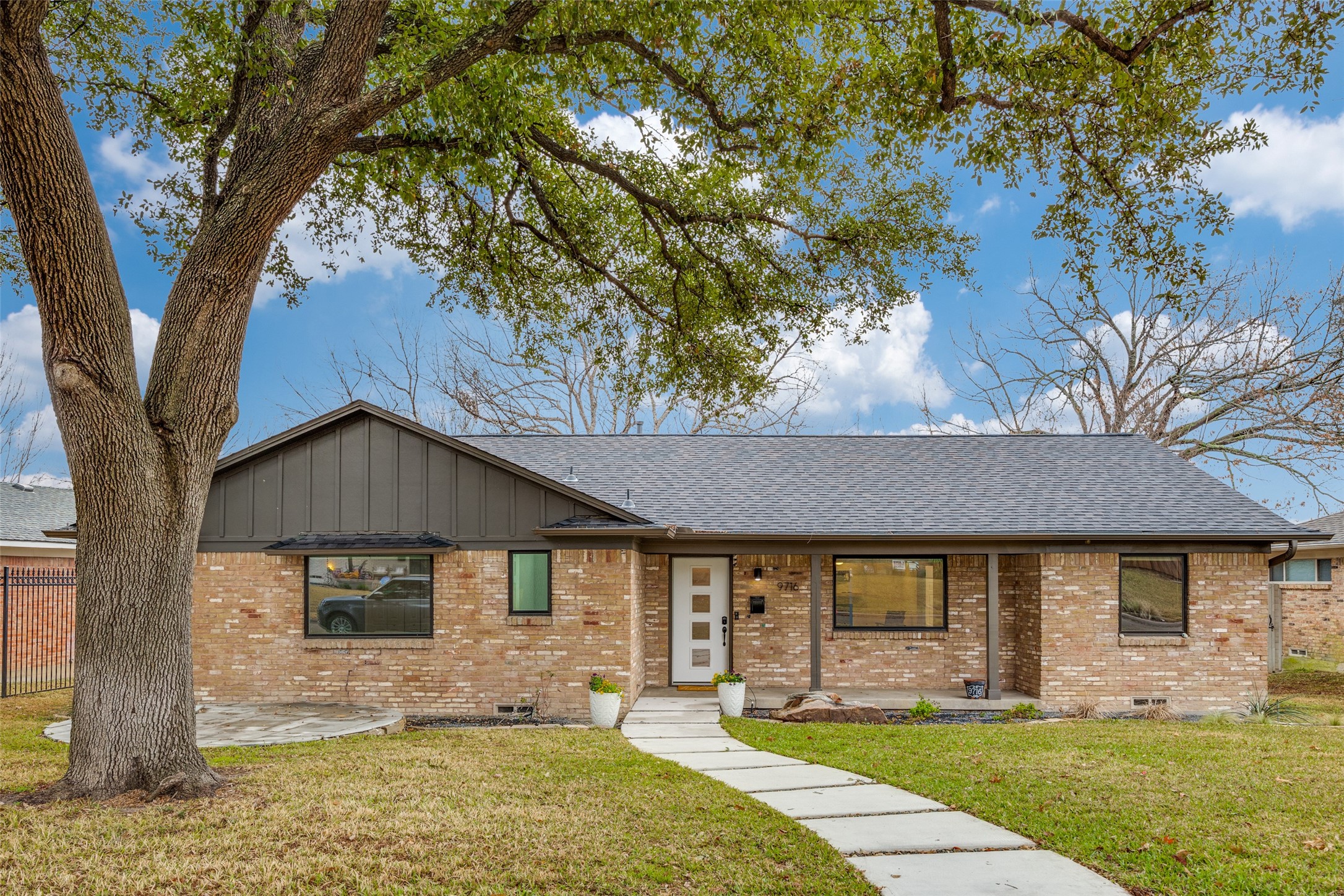 9716 Parkford Drive Dallas TX 75238