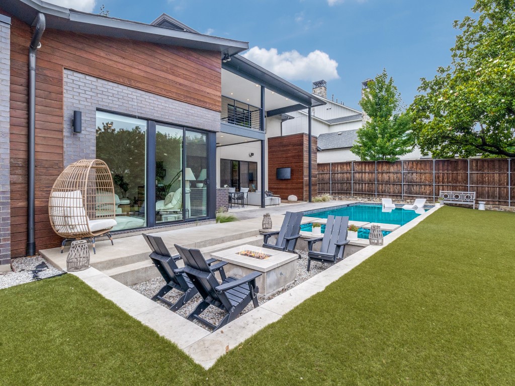 7349 Dominique Drive Dallas TX 75214