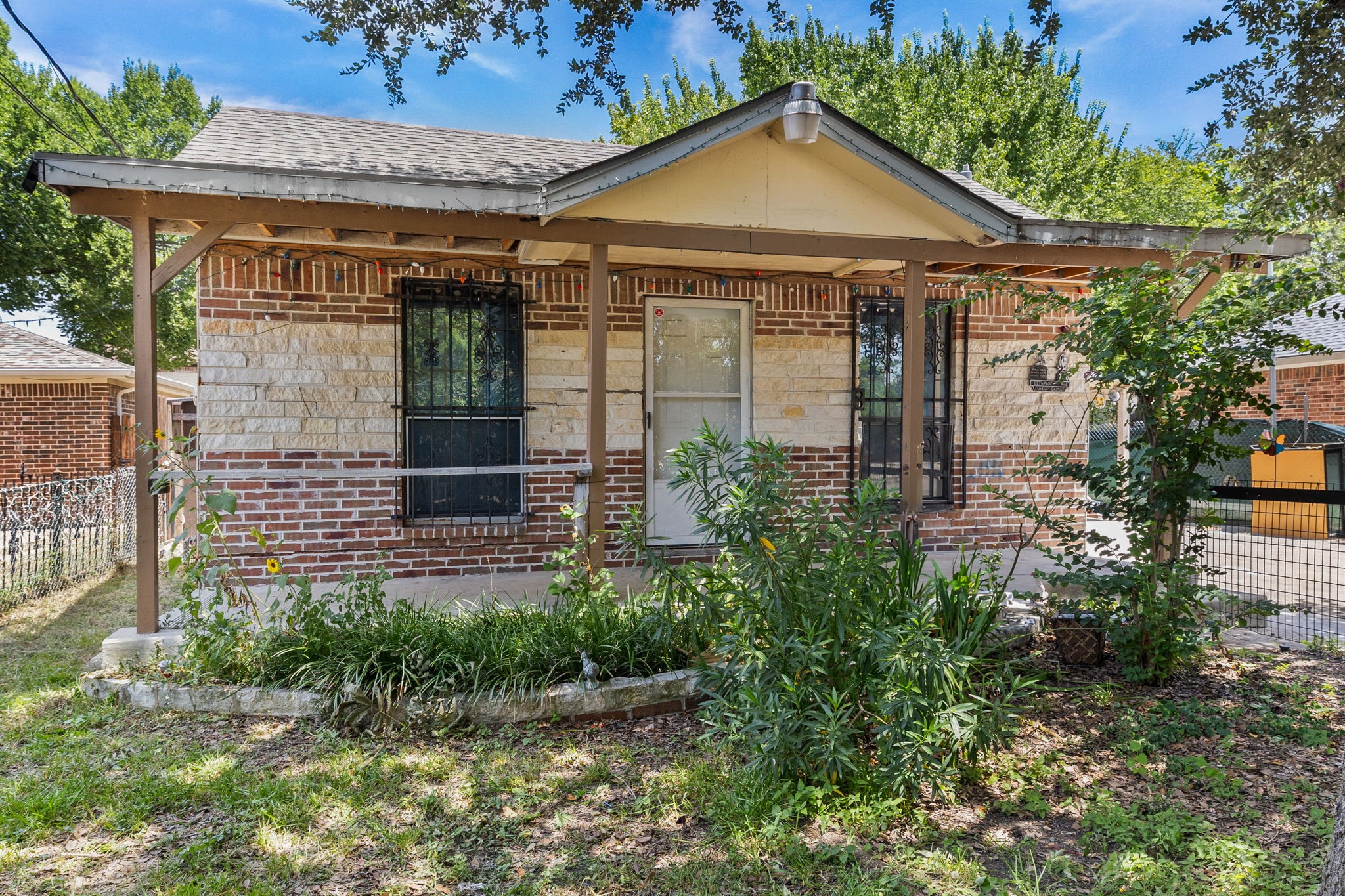 766 Bethpage Avenue Dallas TX 75217
