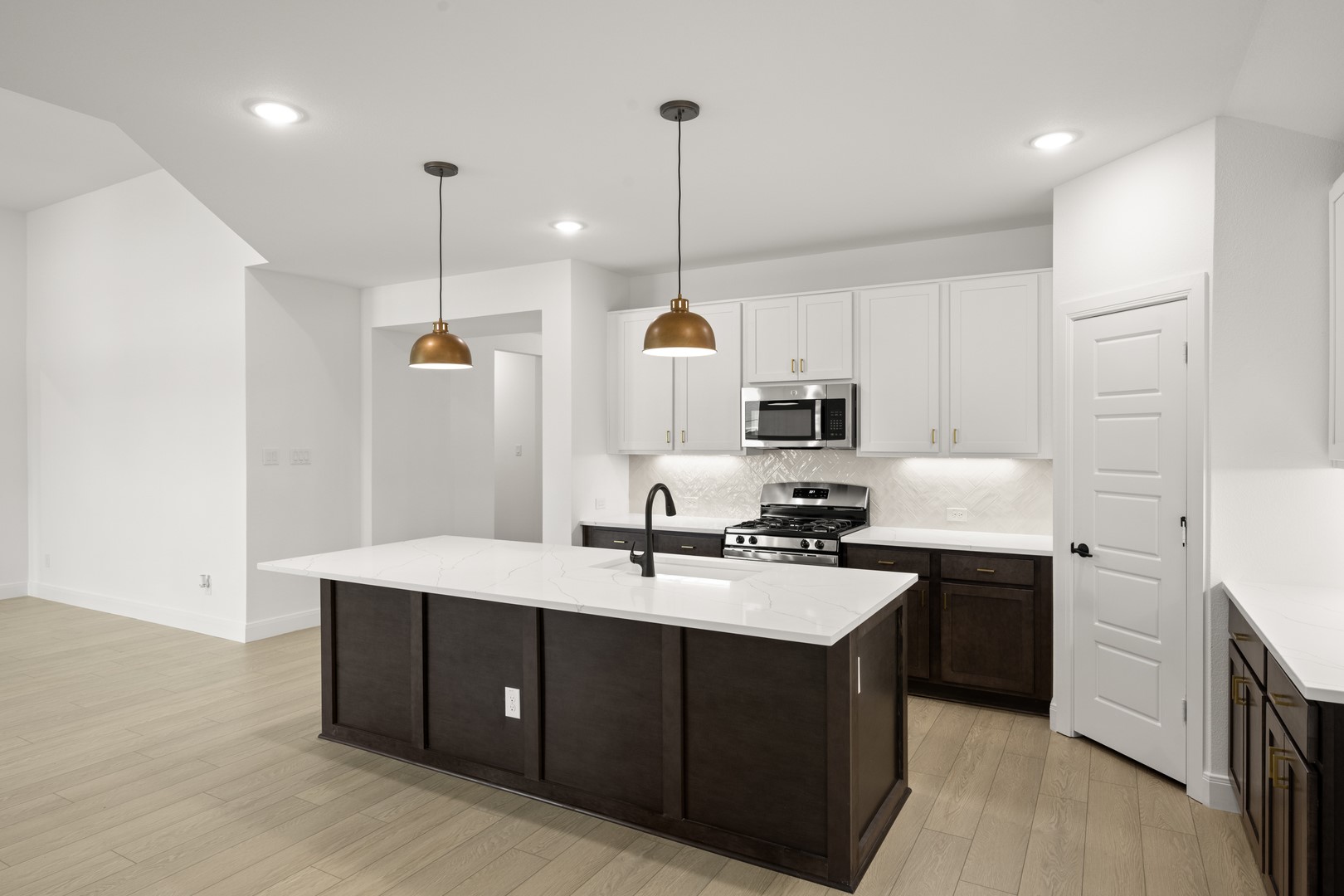 1023 Rylan Street Midlothian TX 76065