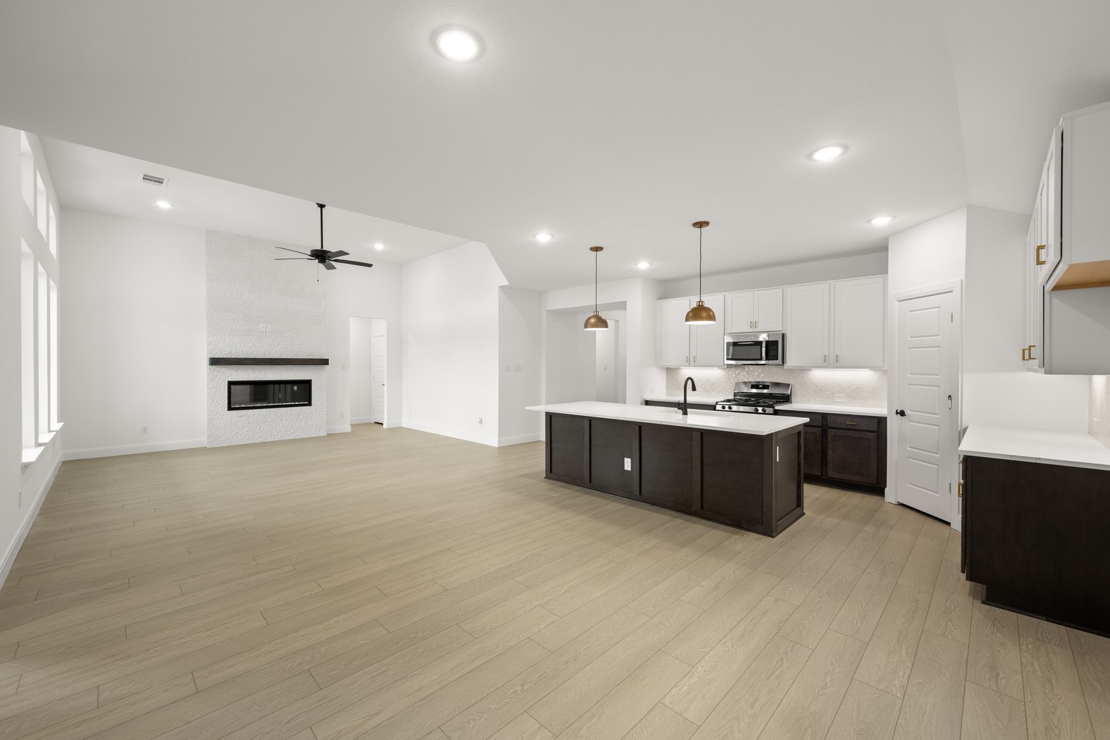 1023 Rylan Street Midlothian TX 76065