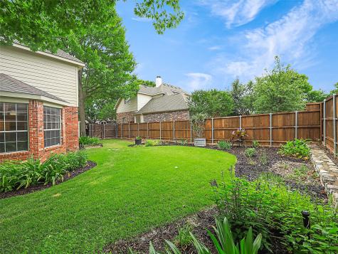 800 Coralberry Drive Mckinney TX 75072