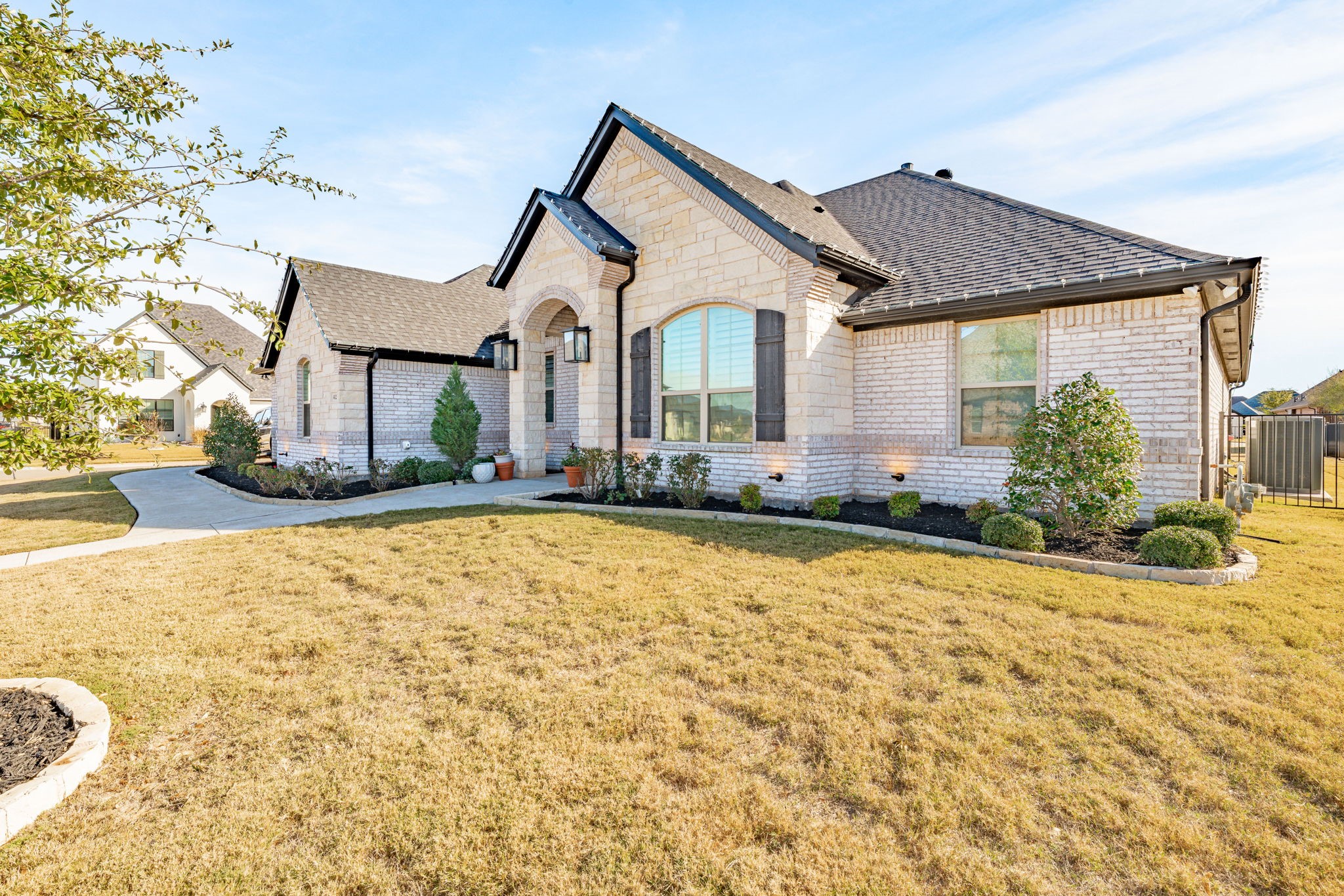 412 Fowler Drive Granbury TX 76048