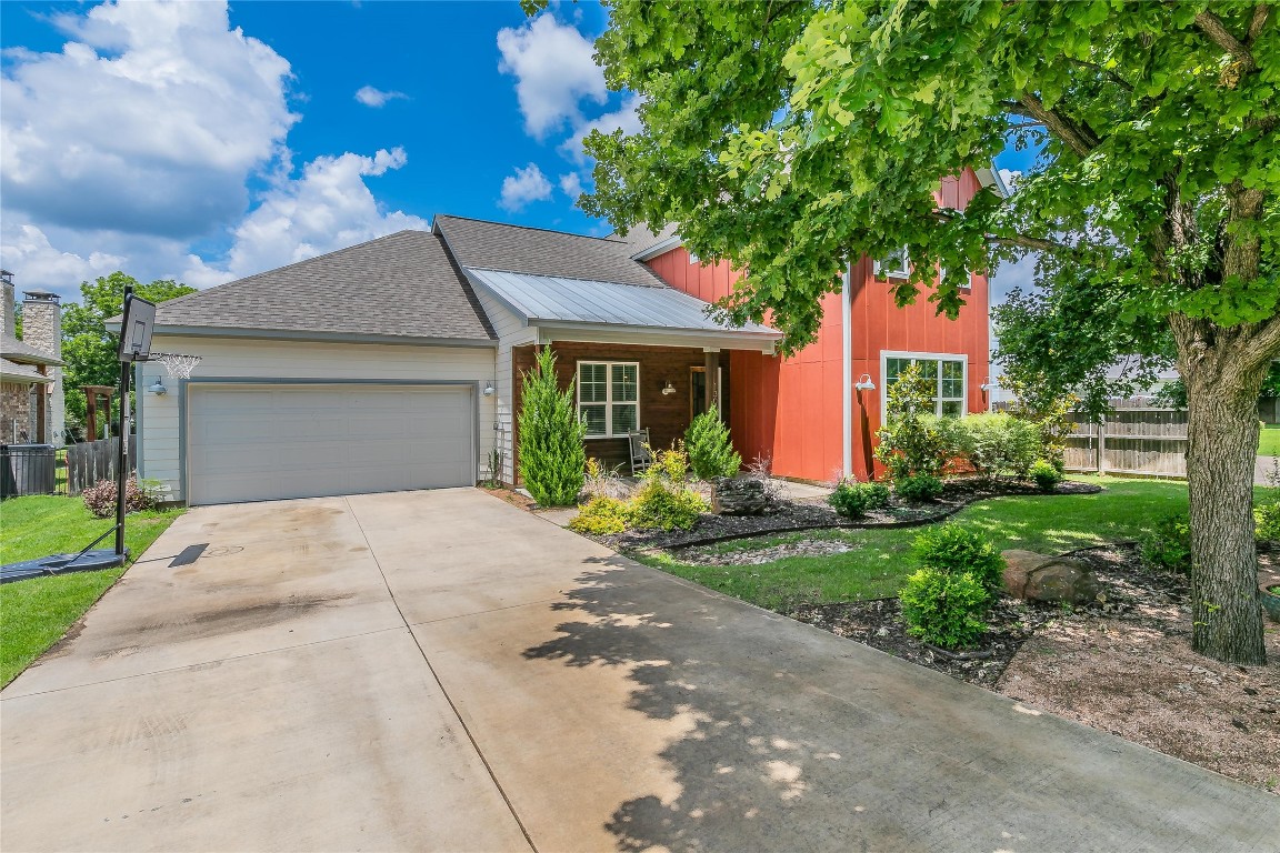 1300 Worthington Street Grapevine TX 76051