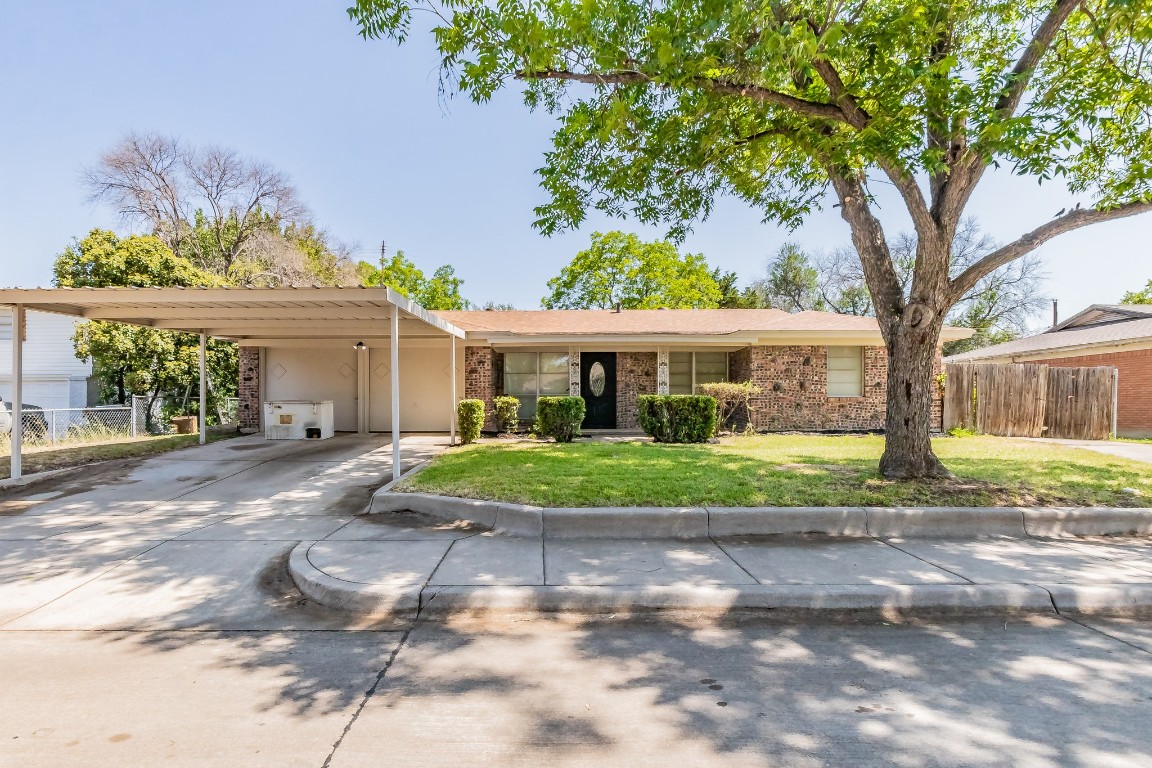 5401 Mack Road Haltom City TX 76117