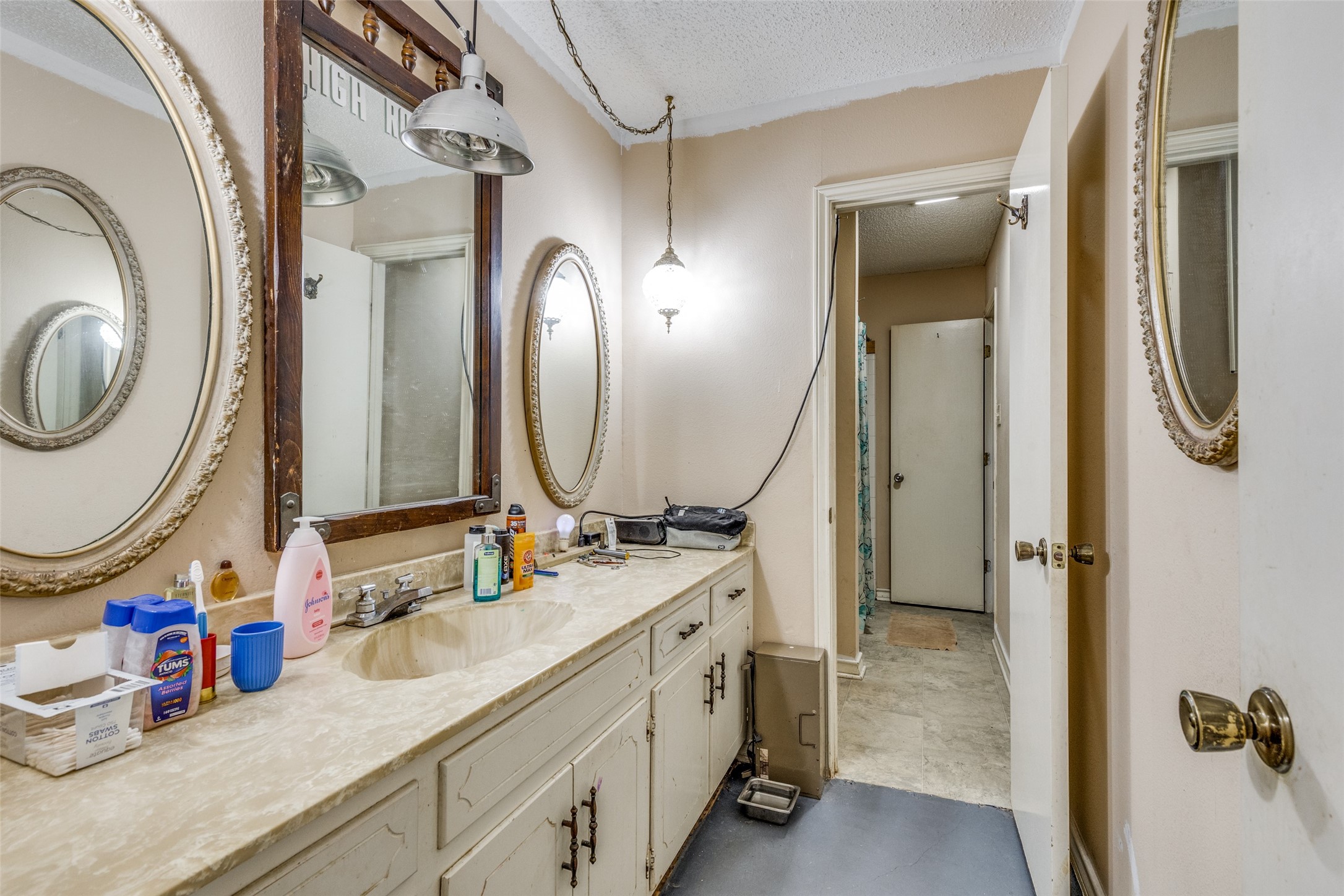 101 Gordon Drive Azle TX 76020