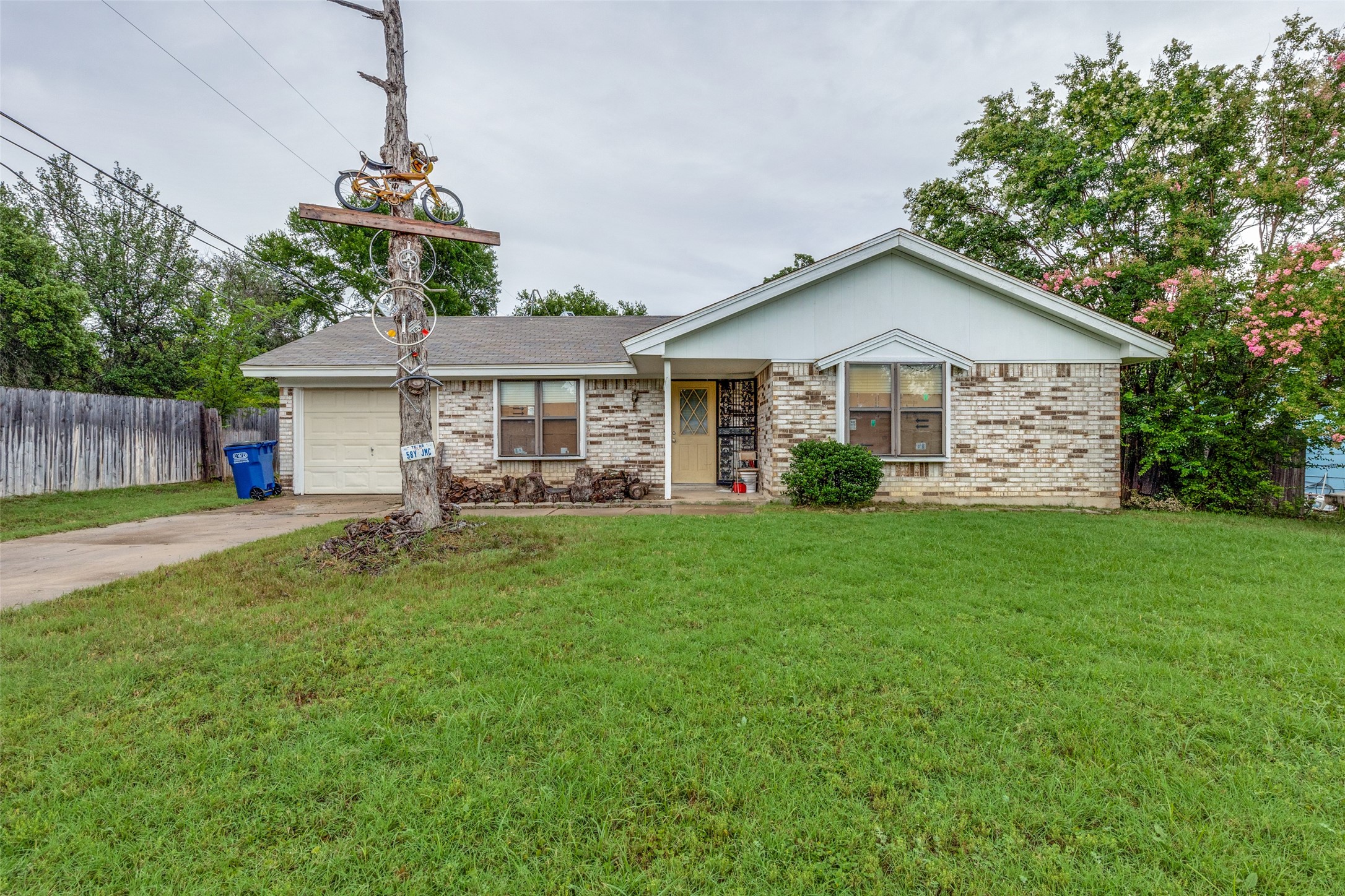 101 Gordon Drive Azle TX 76020