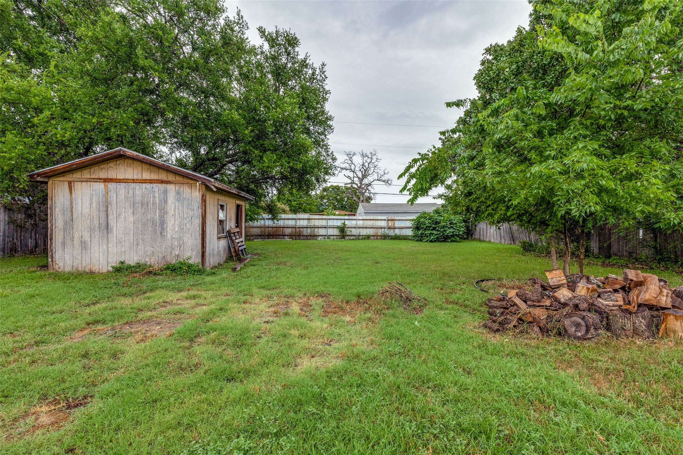 101 Gordon Drive Azle TX 76020
