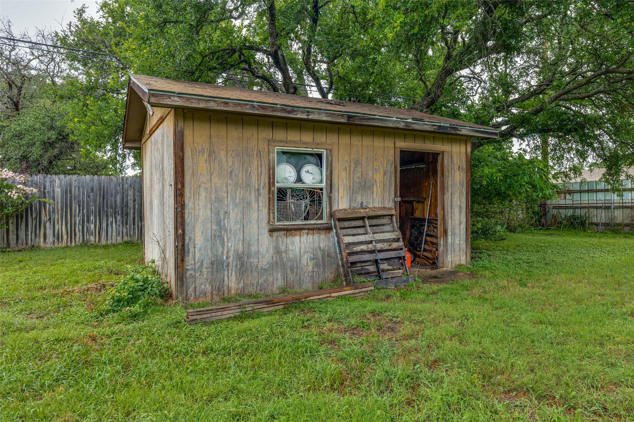 101 Gordon Drive Azle TX 76020