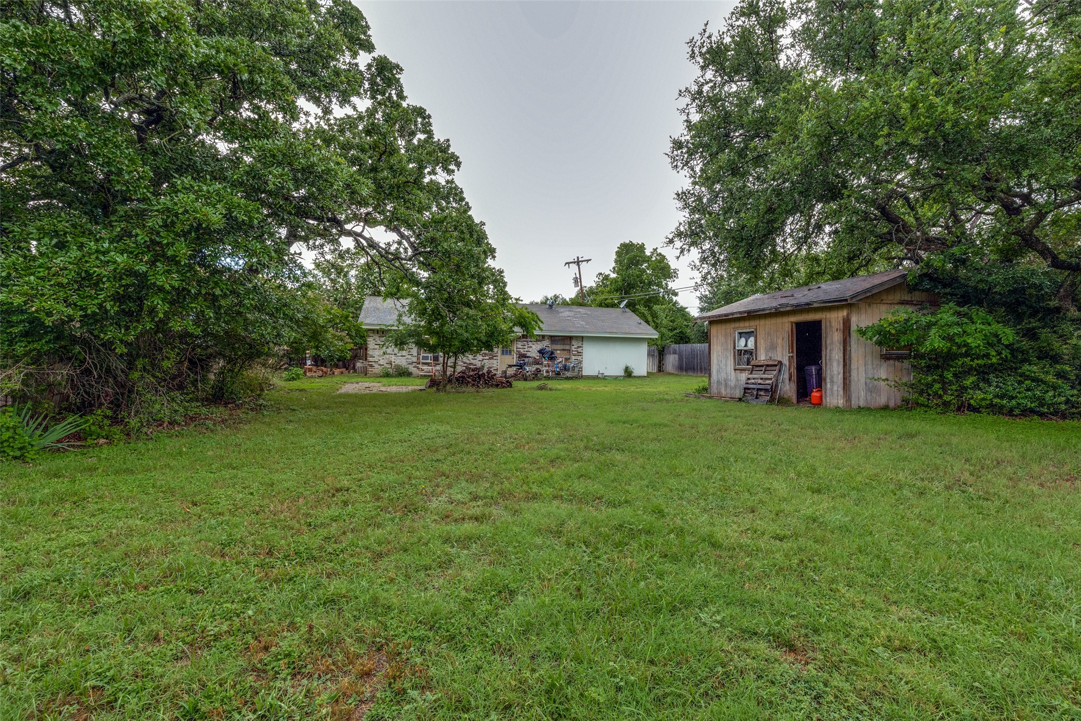 101 Gordon Drive Azle TX 76020
