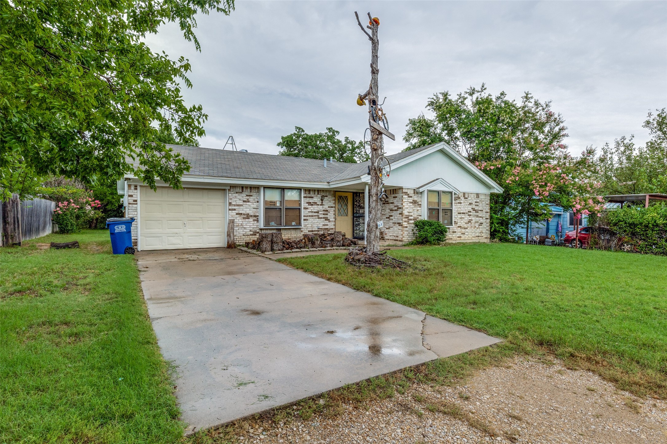 101 Gordon Drive Azle TX 76020