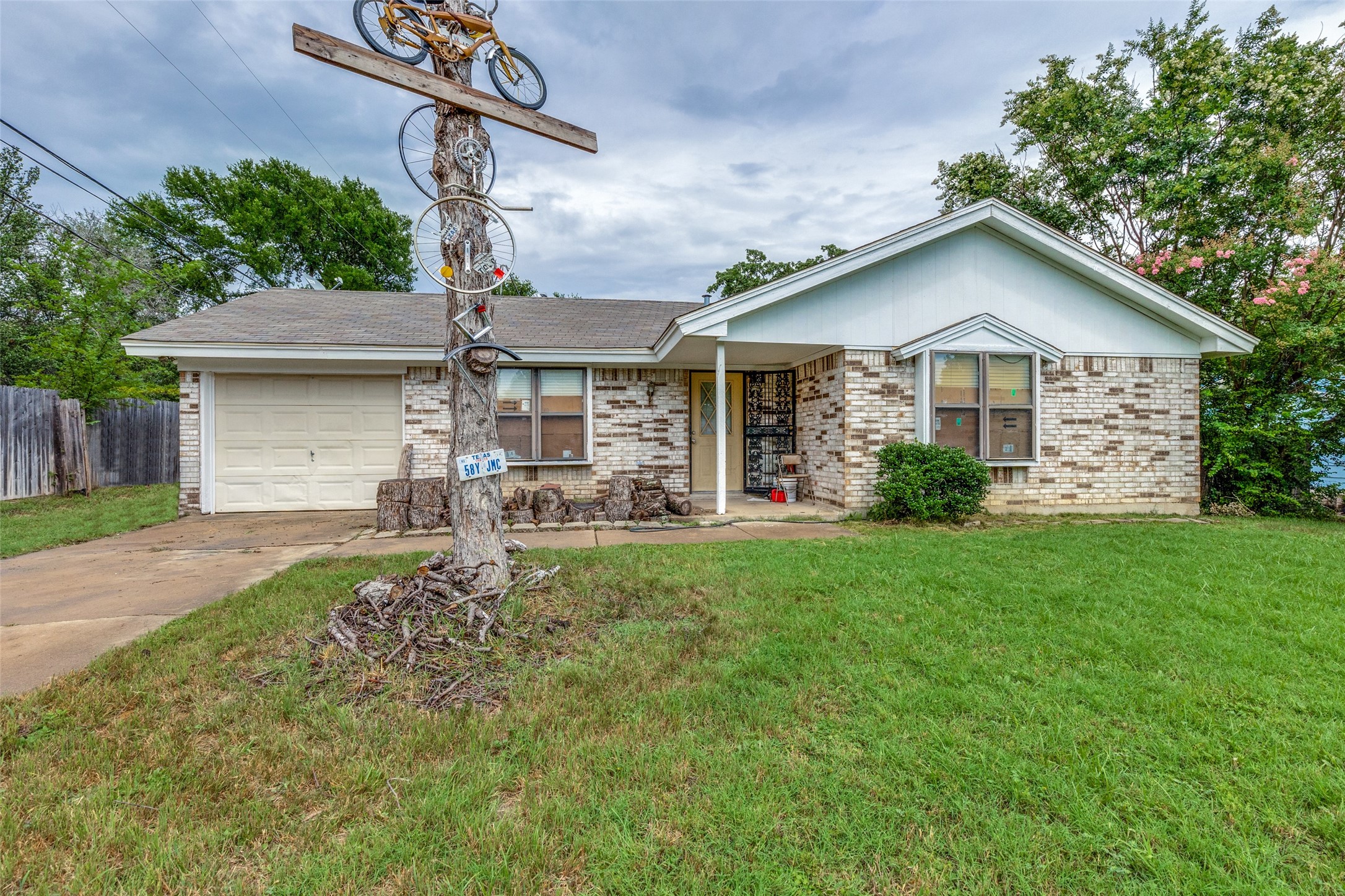 101 Gordon Drive Azle TX 76020
