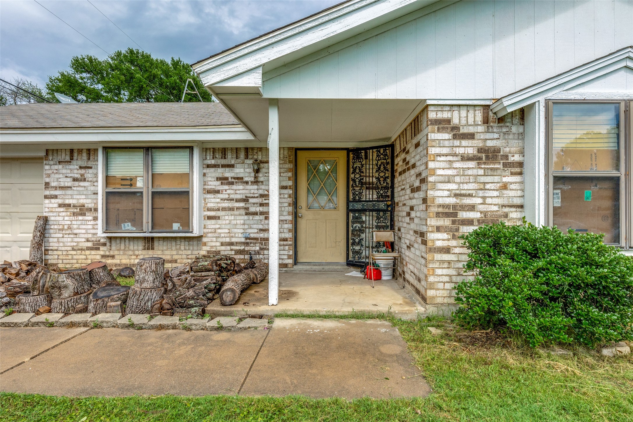 101 Gordon Drive Azle TX 76020