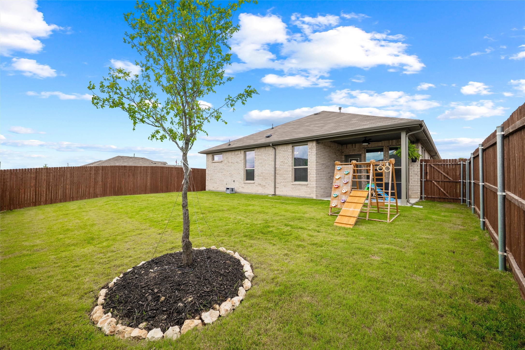 1927 Jackson Street Cleburne TX 76033