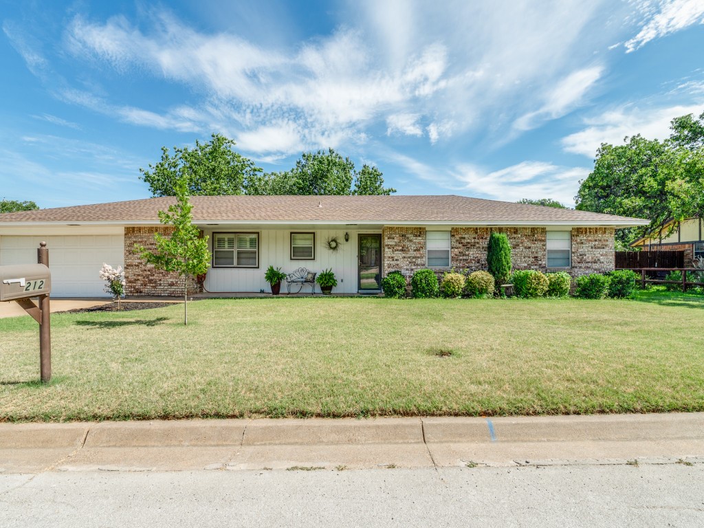 212 Lacewell Street Jacksboro TX 76458