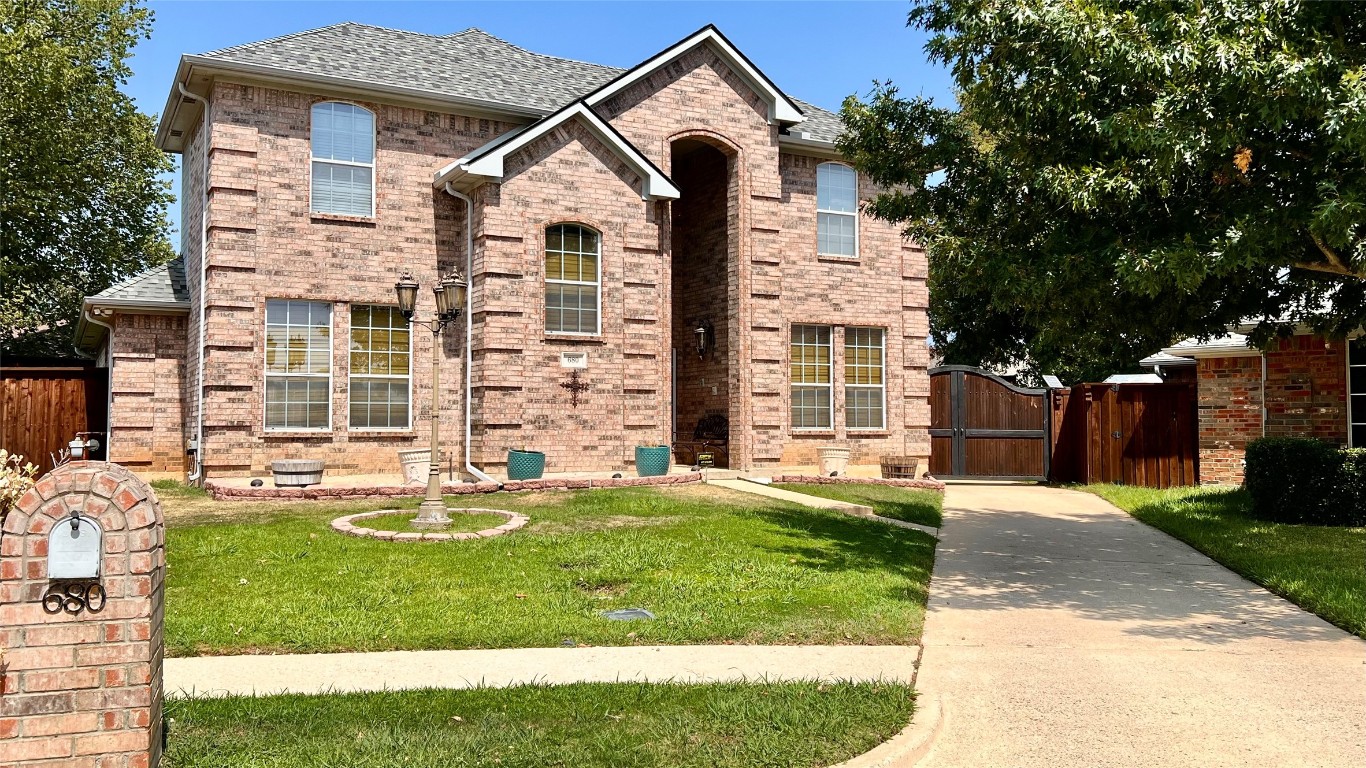 680 Jeff Court Irving TX 75060
