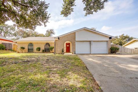6820 Whitman Avenue Fort Worth TX 76133