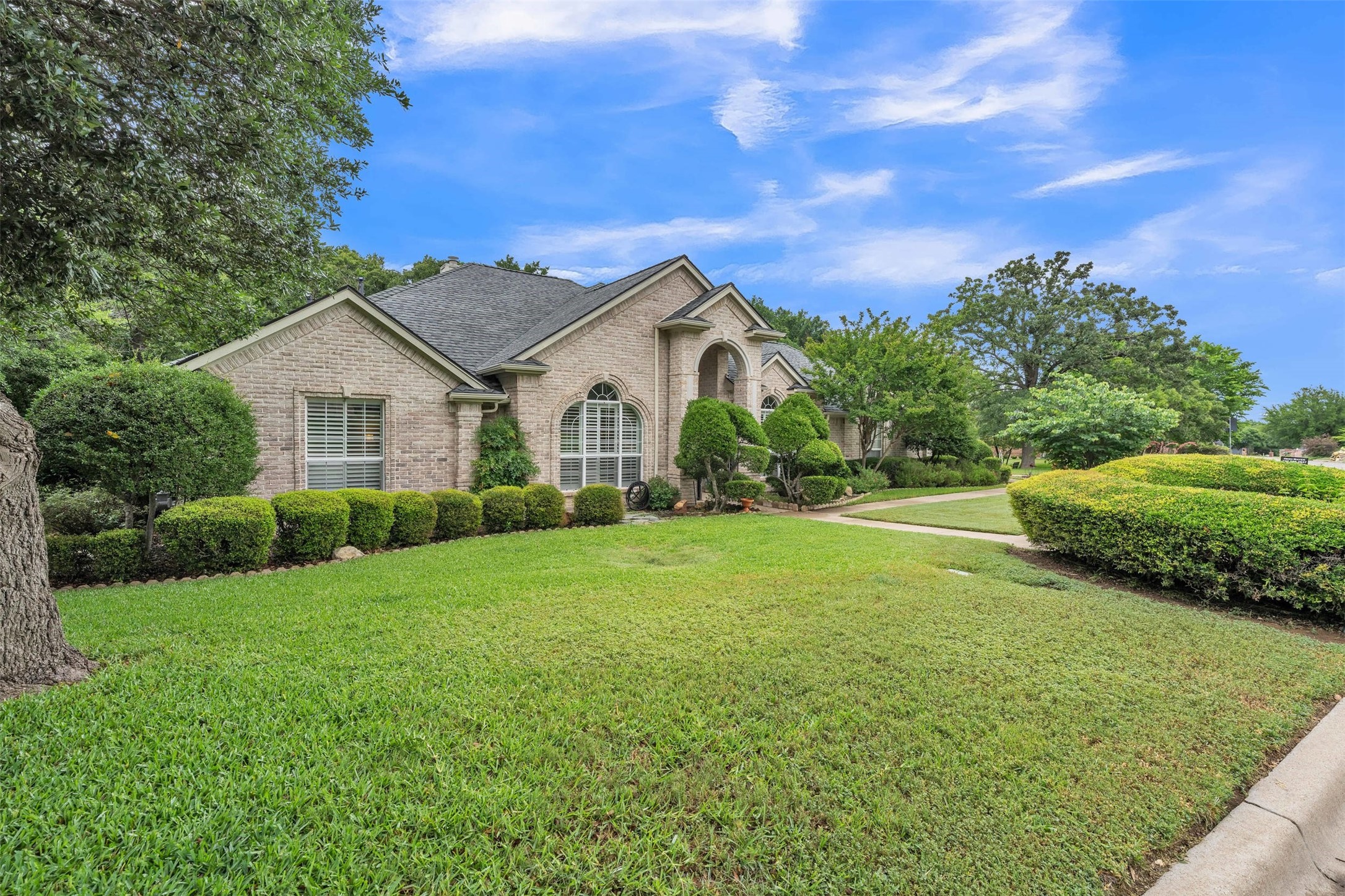 2001 Country Brook Drive Weatherford TX 76087
