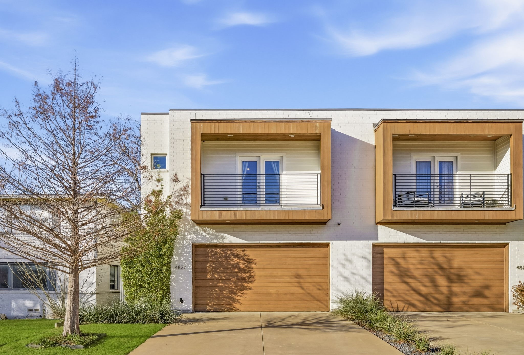 4827 Newmore Avenue Dallas TX 75209