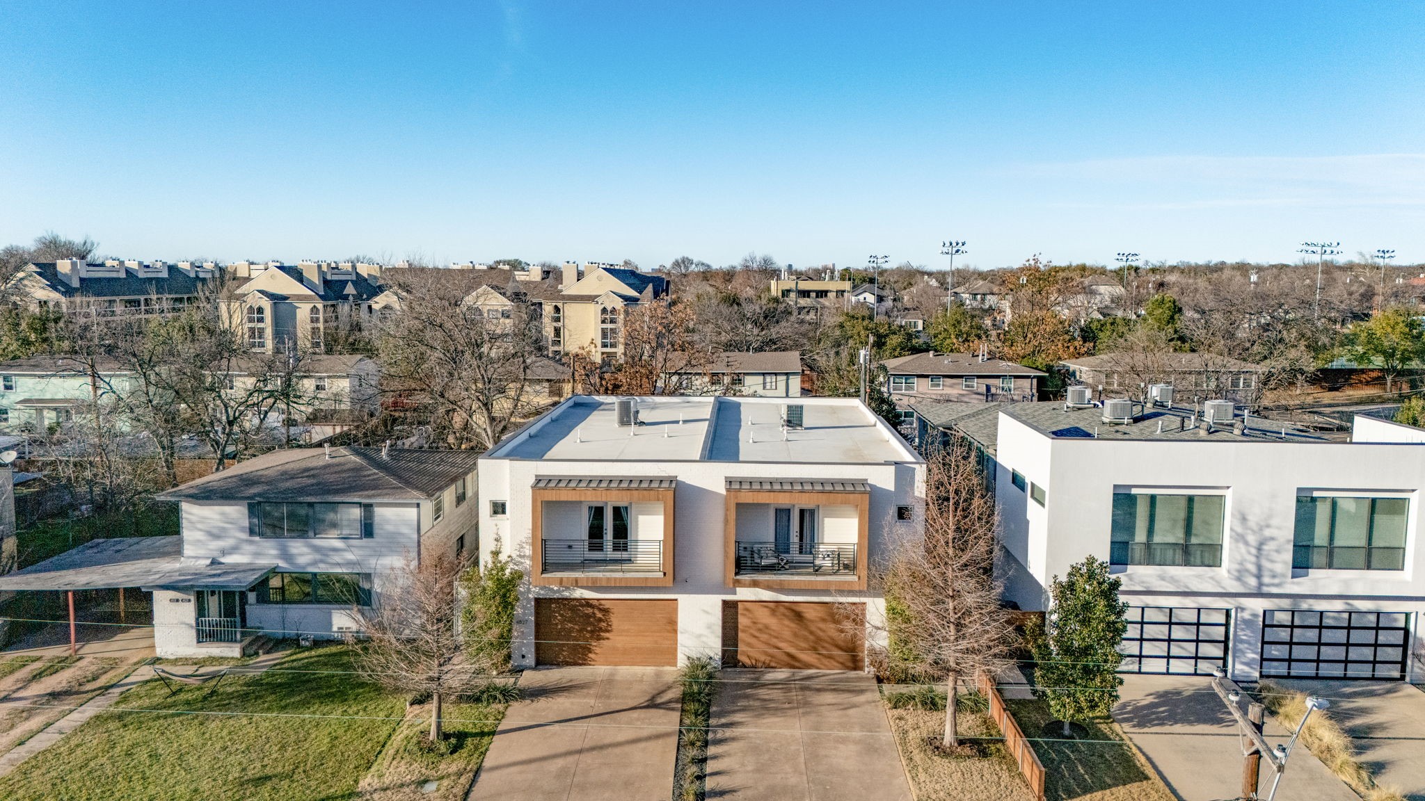 4827 Newmore Avenue Dallas TX 75209