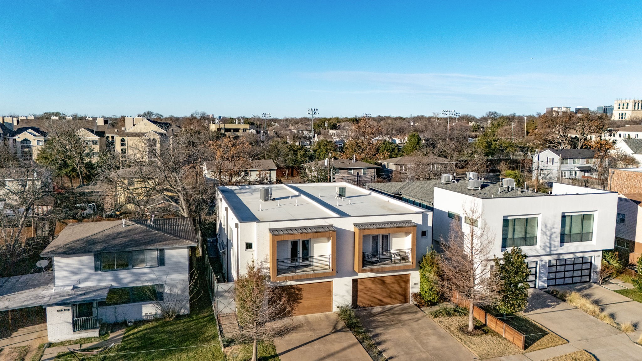4827 Newmore Avenue Dallas TX 75209