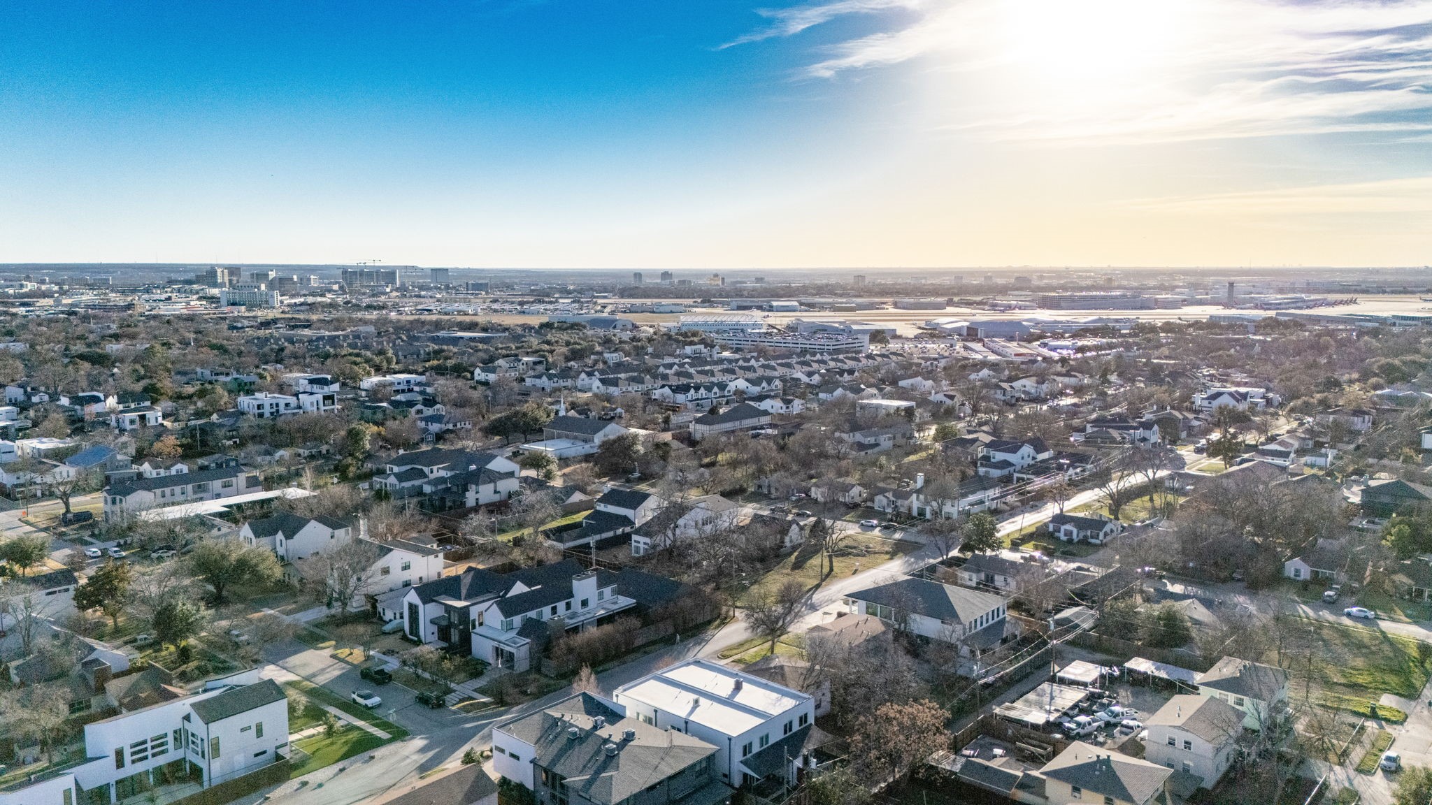 4827 Newmore Avenue Dallas TX 75209