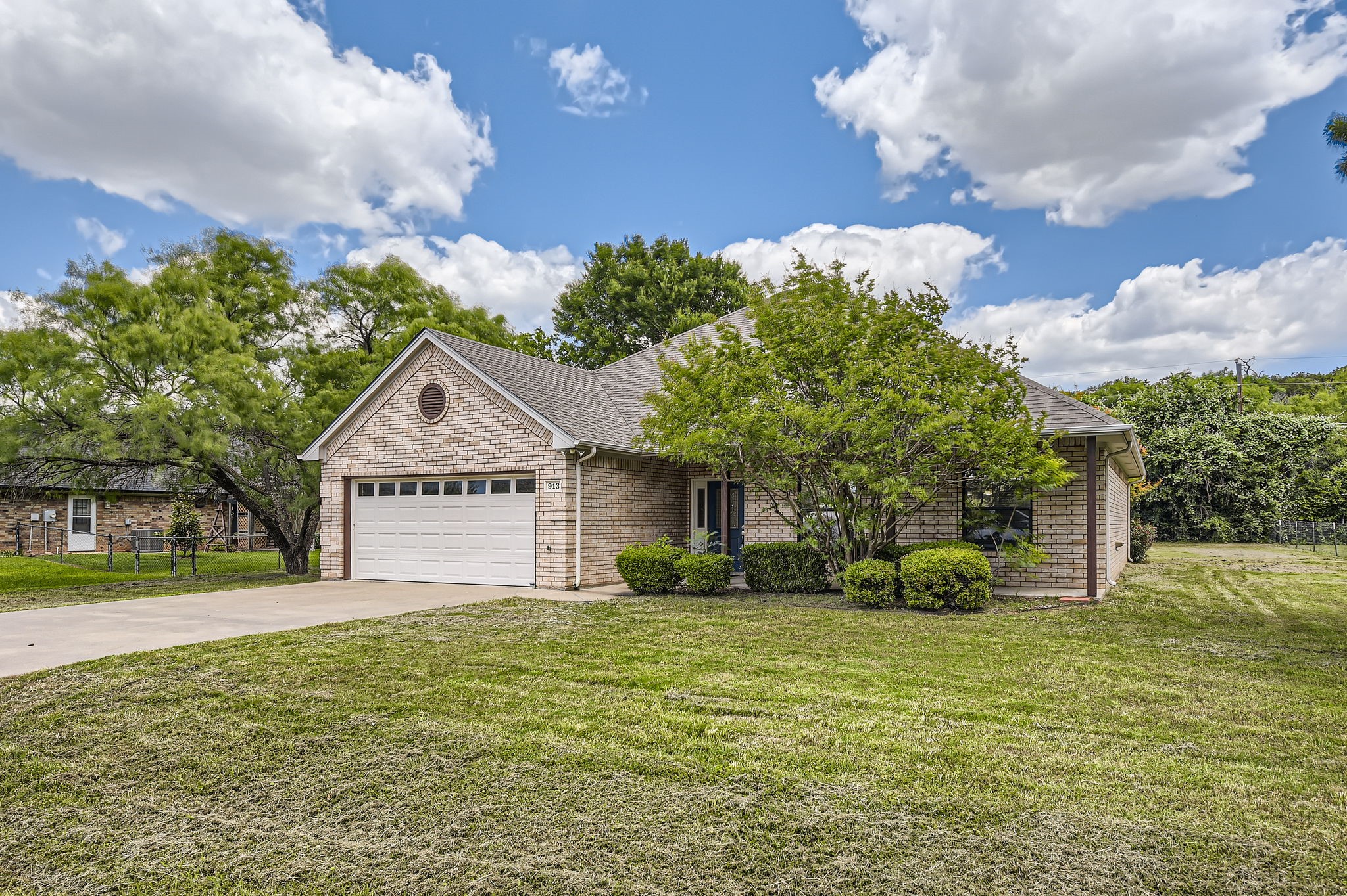 913 Charles Court Granbury TX 76049