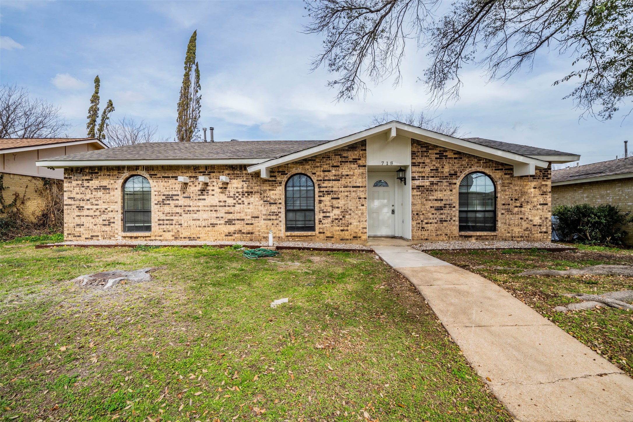 718 Bluebonnet Drive Grand Prairie TX 75052