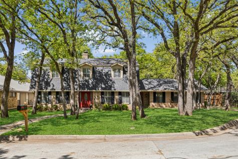 2105 Tretorn Court Arlington TX 76017