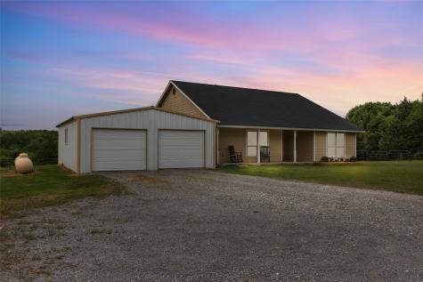 677 County Road 4027 Savoy TX 75479
