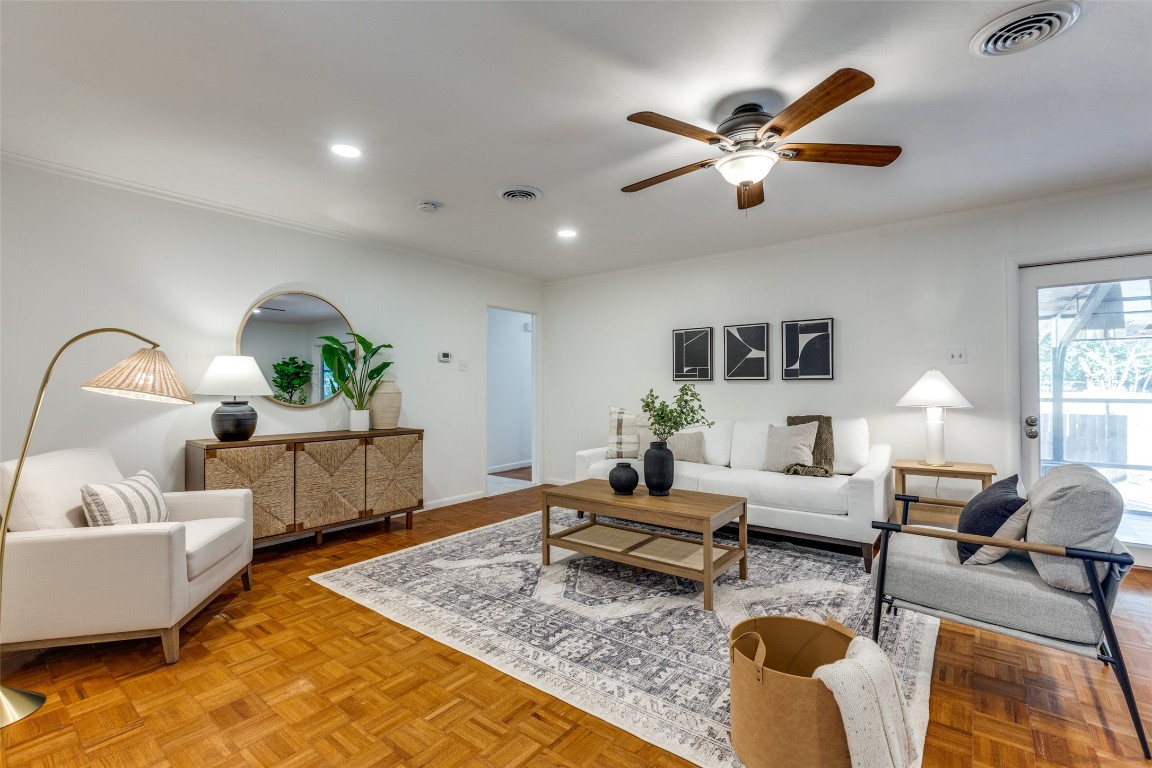 9912 Windledge Drive Dallas TX 75238