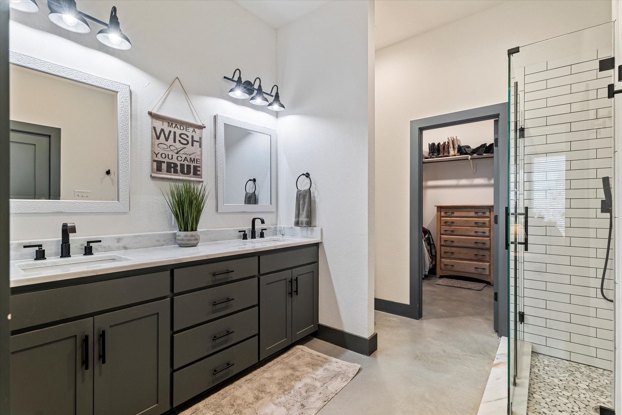 939 Graham Grove Road Collinsville TX 76233