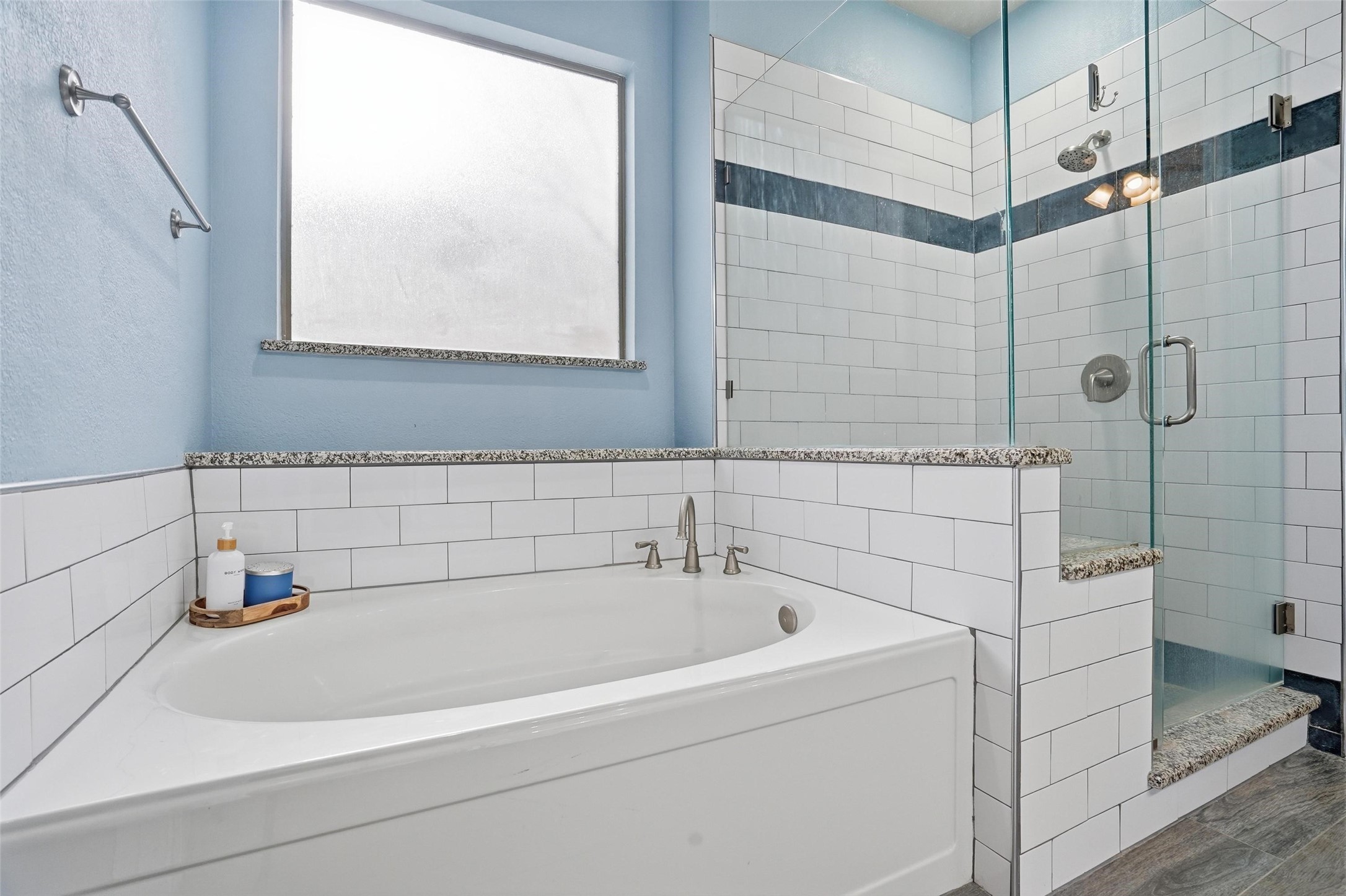 508 Lakeview Circle Burleson TX 76028
