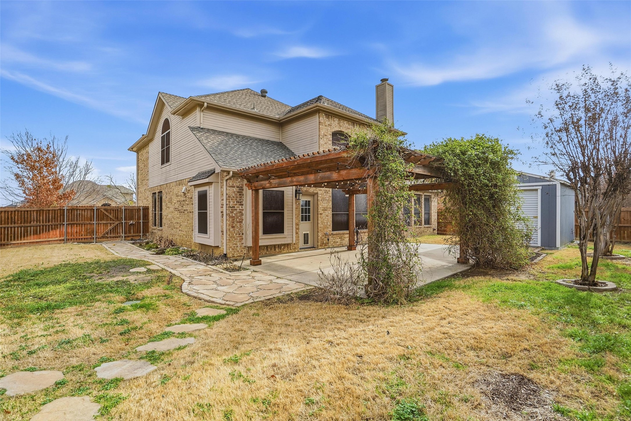 508 Lakeview Circle Burleson TX 76028