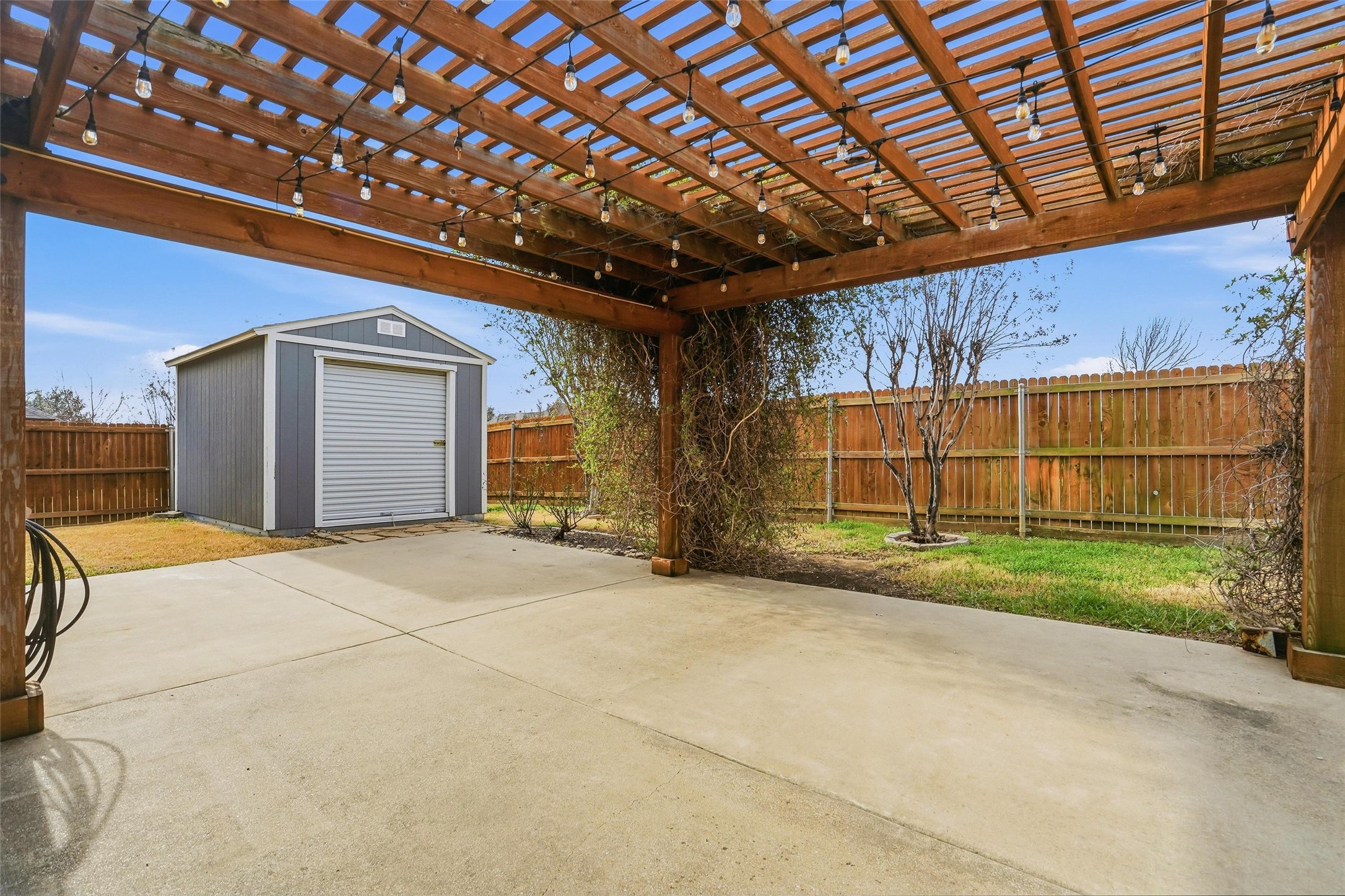 508 Lakeview Circle Burleson TX 76028
